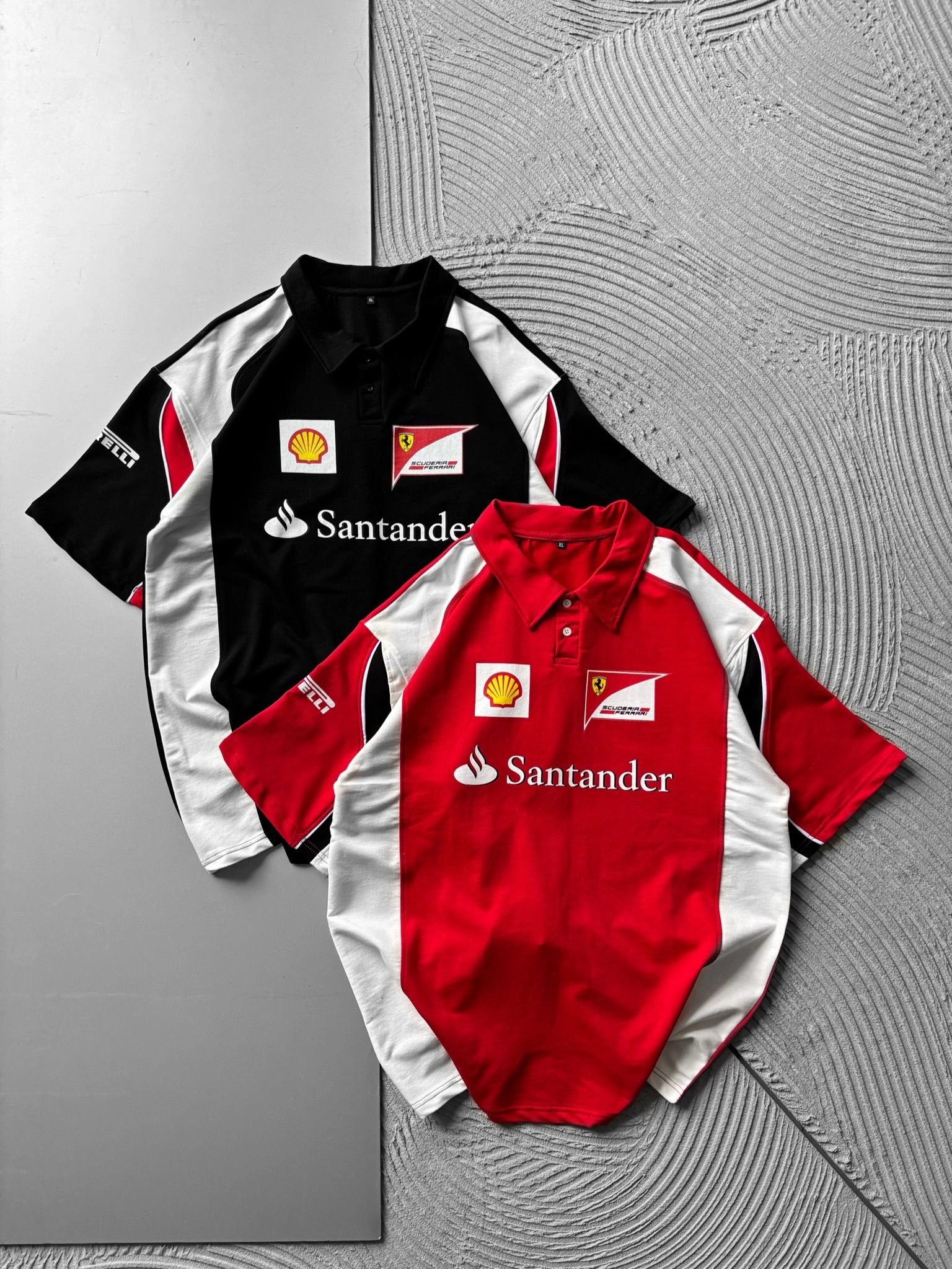 POLO YAKA 2 İPLİK KUMAS SANTANDER BASKI OVERSİZE TSHİRT SİYAH