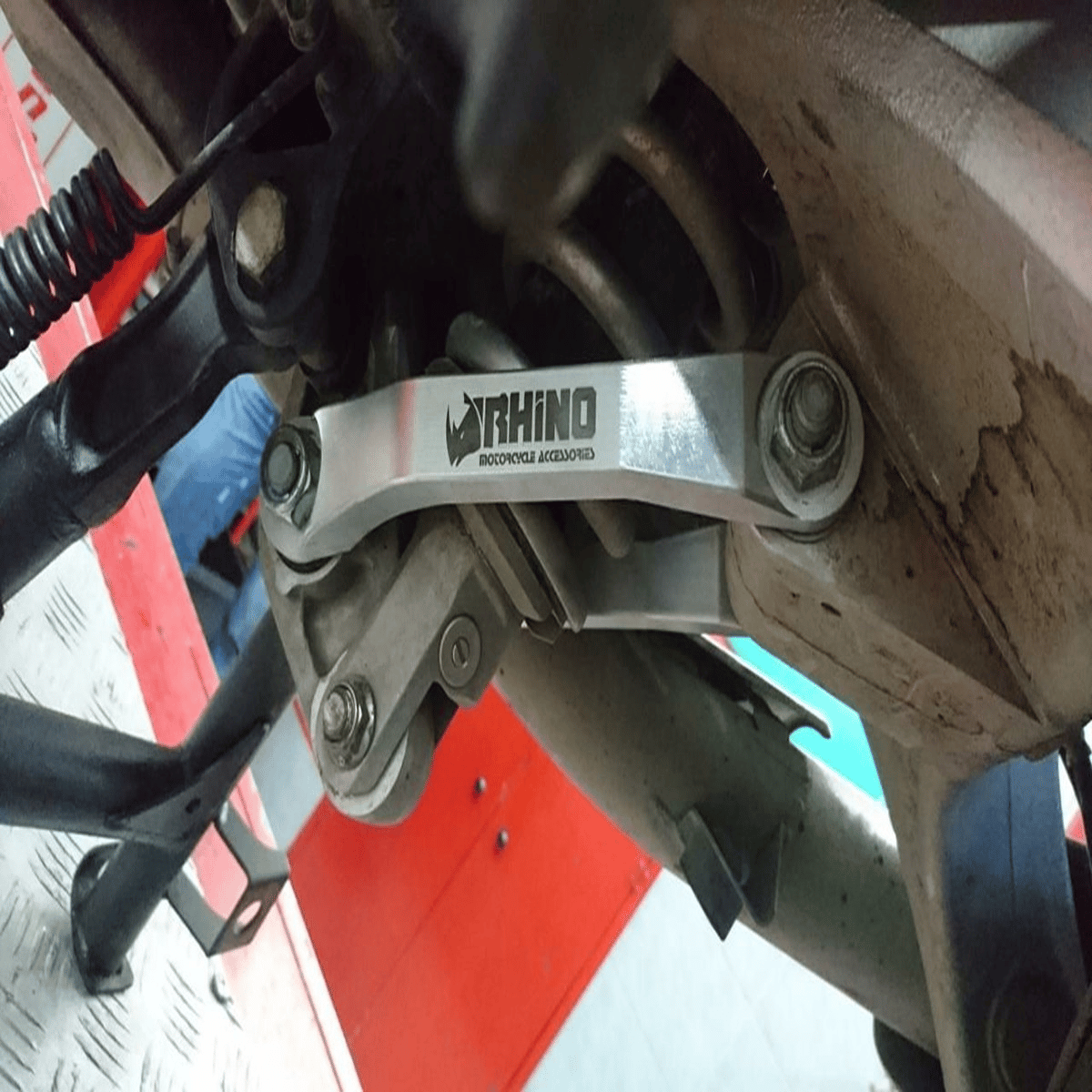 Rhino Kawasaki GTR 1400 / ZZR 1400 Alçaltma kiti