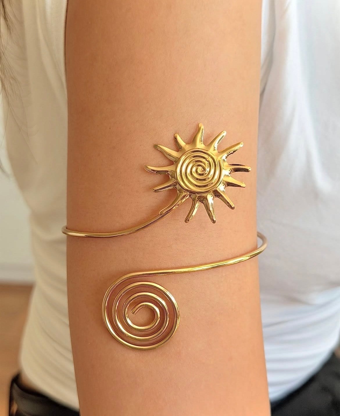 Güneş Spiral Tasarım Altın Renk Üst Kol Manşet Bileklik