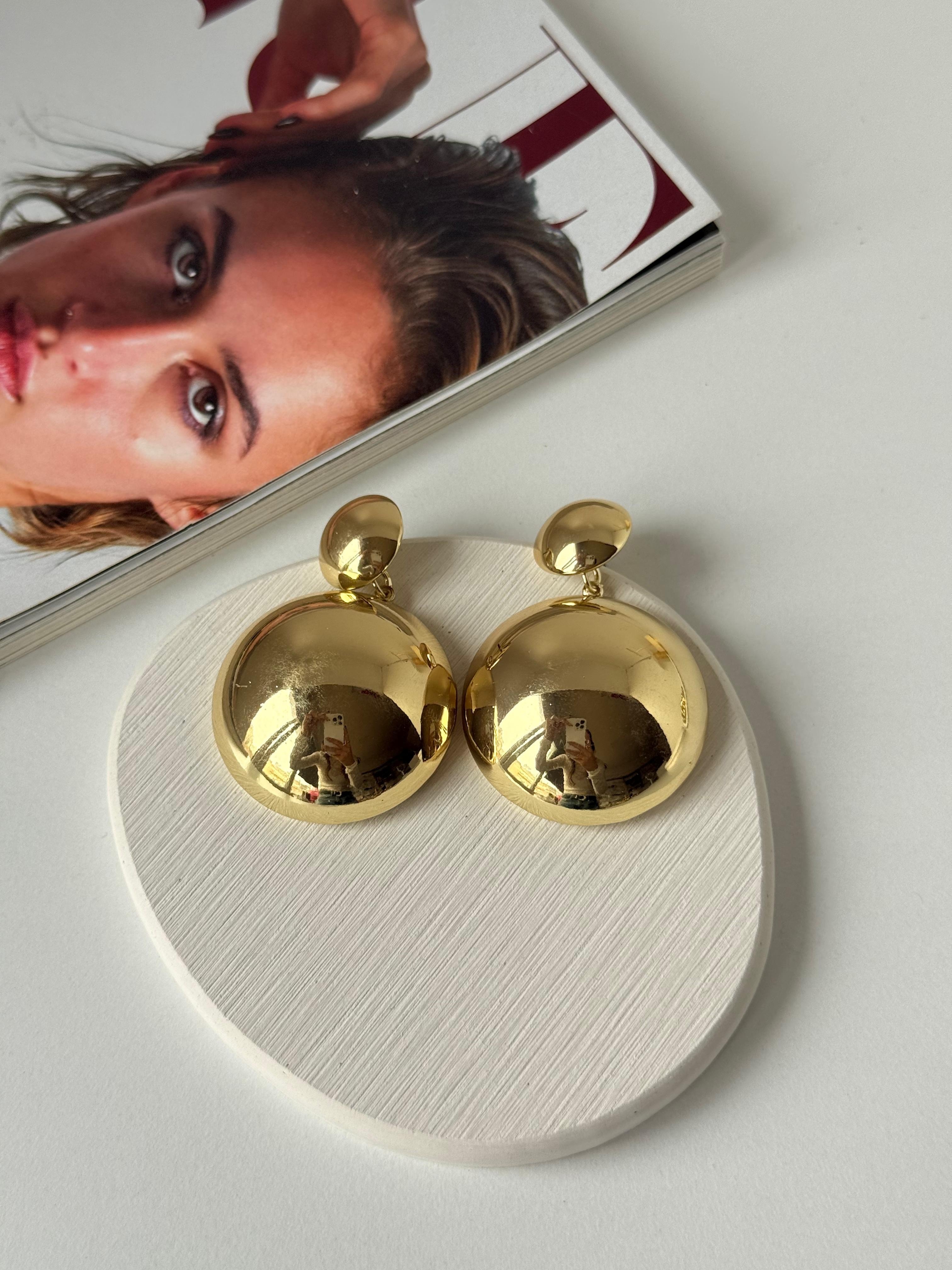 Parlak Gold Yarım Küre Kadın Küpe