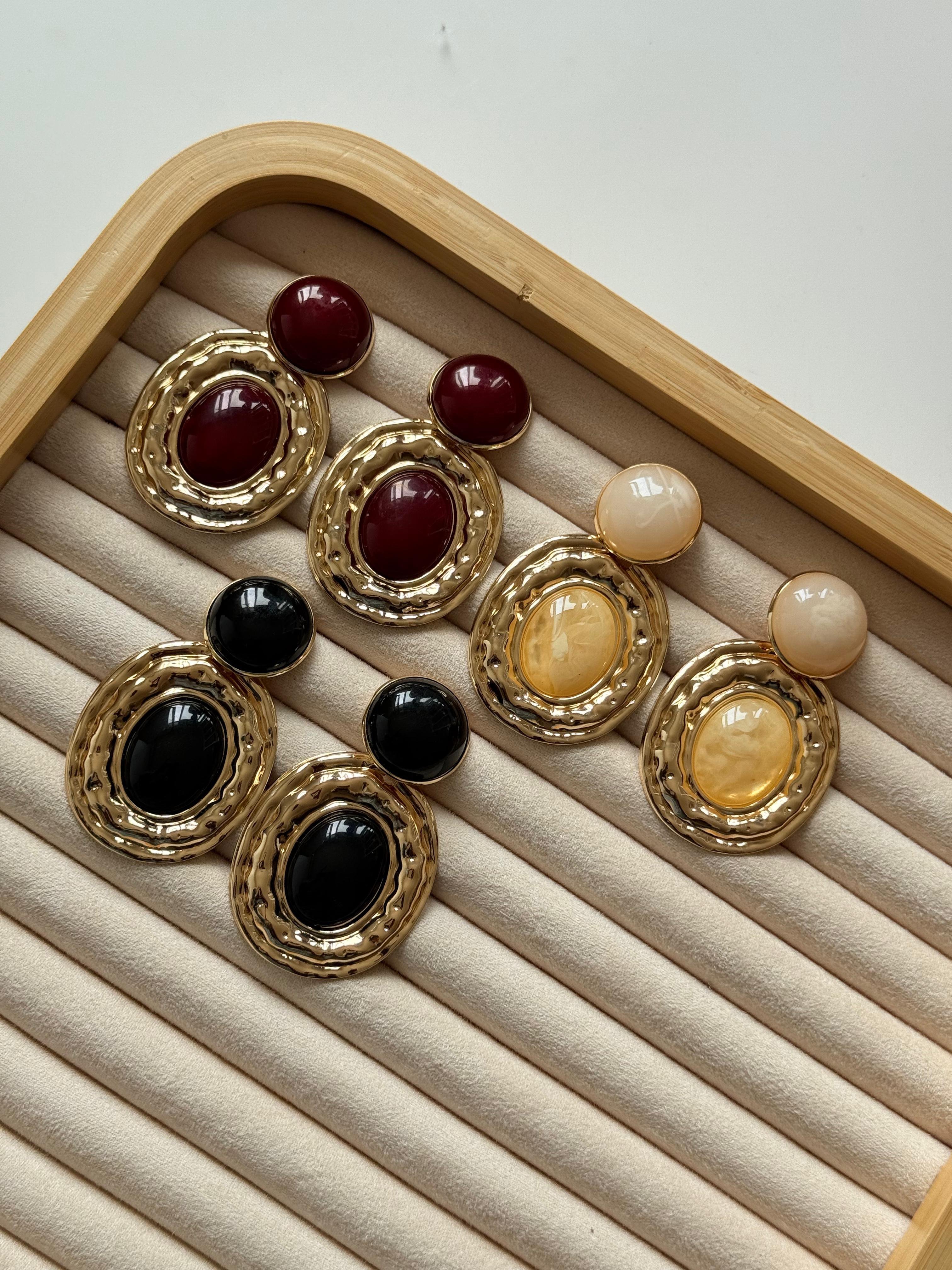 Siyah Gold Oval Küpe