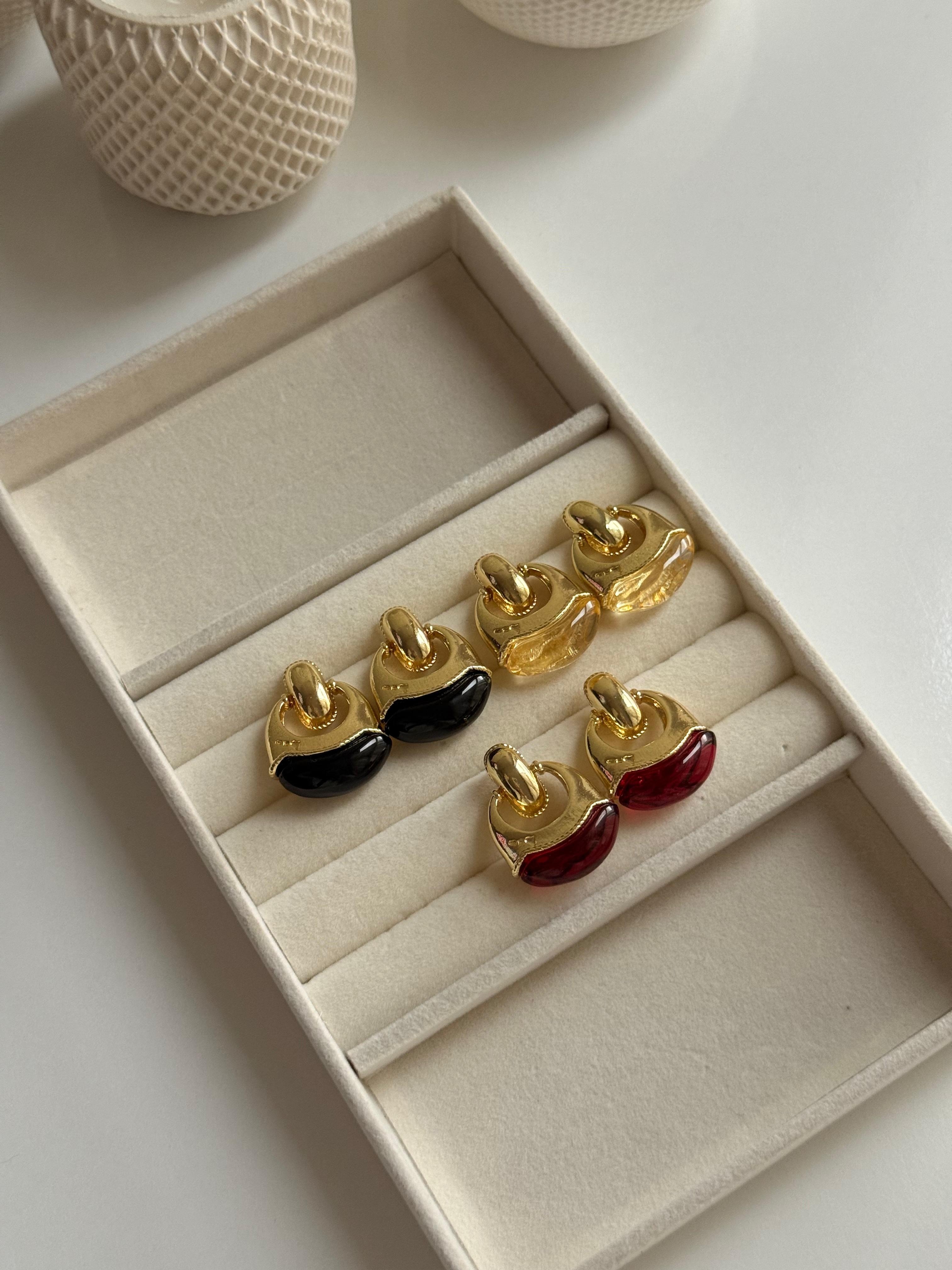 Vintage Damla Formlu Gold Kaplama Renkli Mineli Küpe