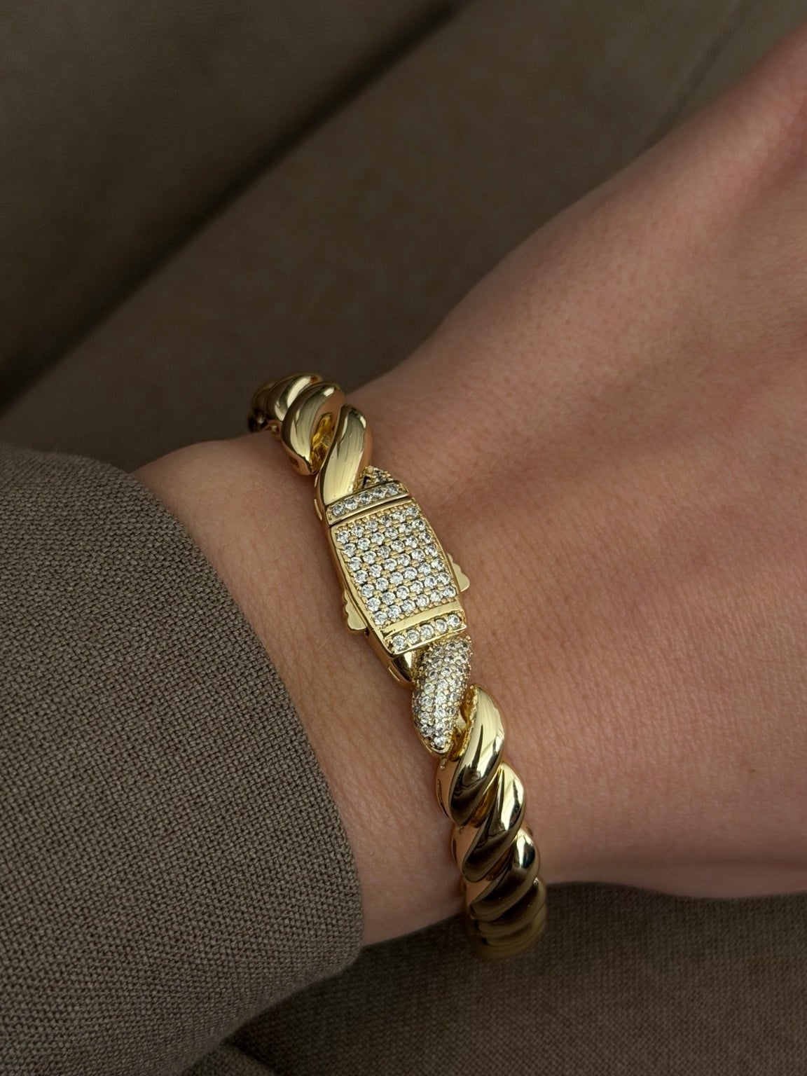 Zirkon Taş Detaylı Gold Gurmet Bileklik