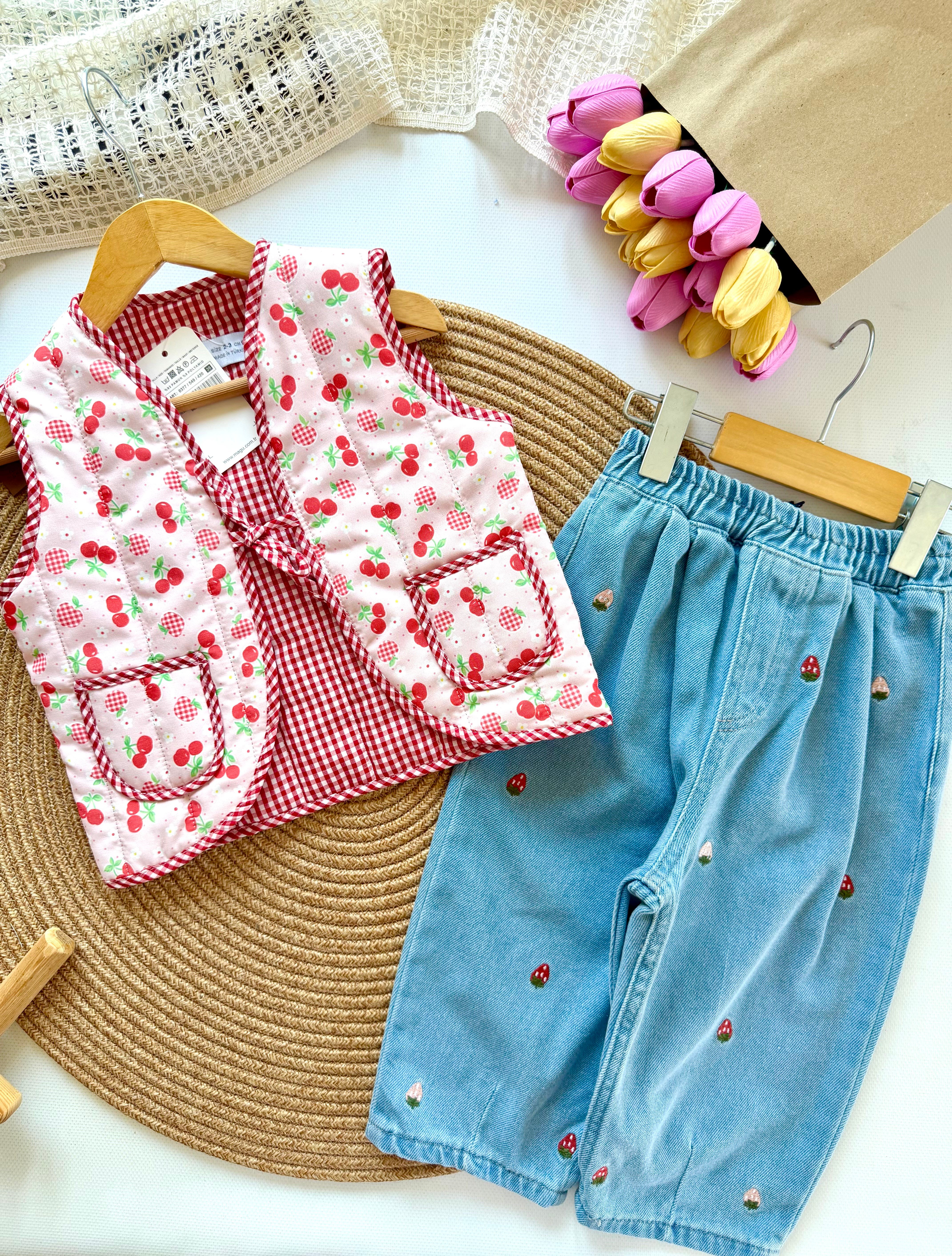 Kız çocuk patchwork kapitone yelek