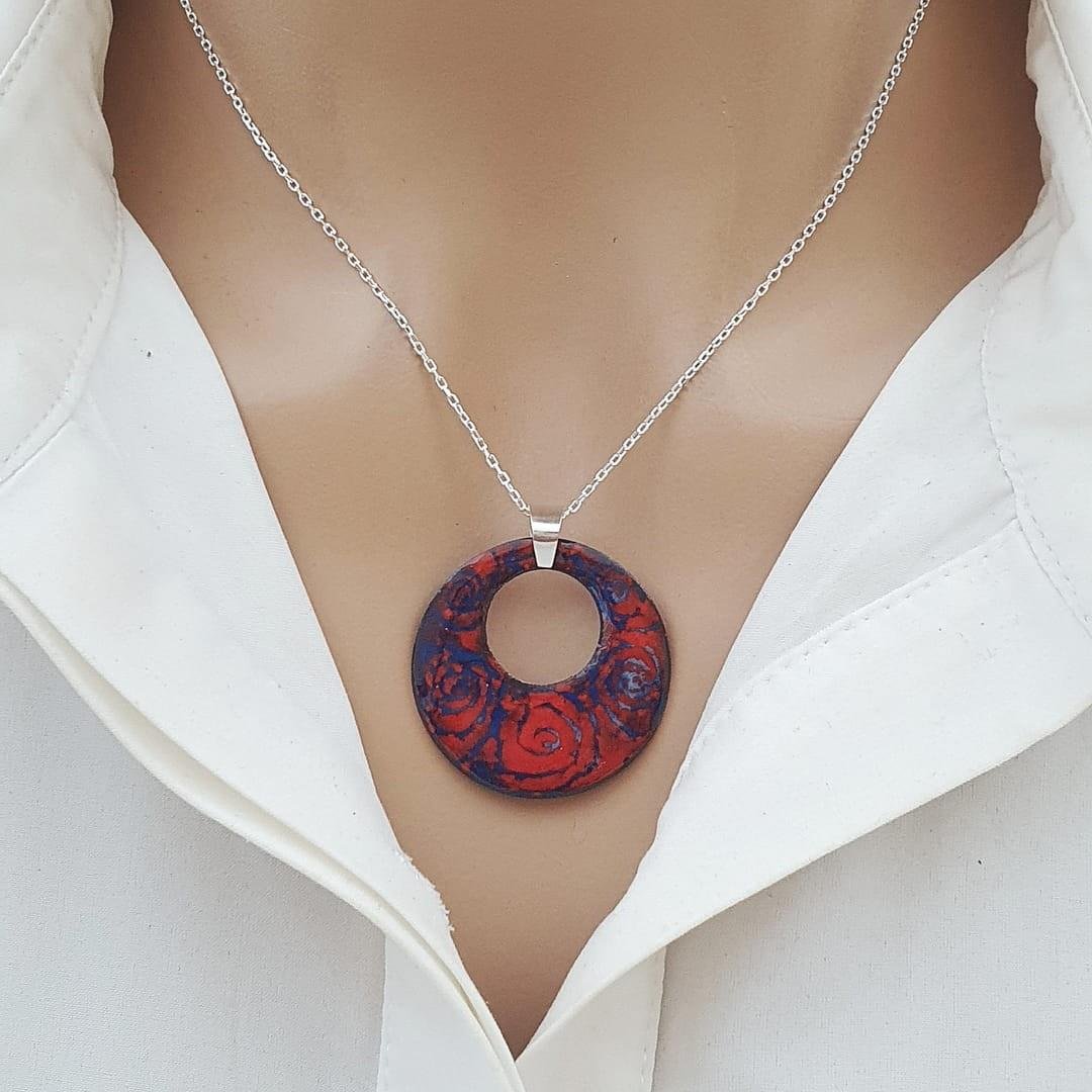 Ebruli Kolye Red Roses Gümüş Zincirli Çift Taraflı
