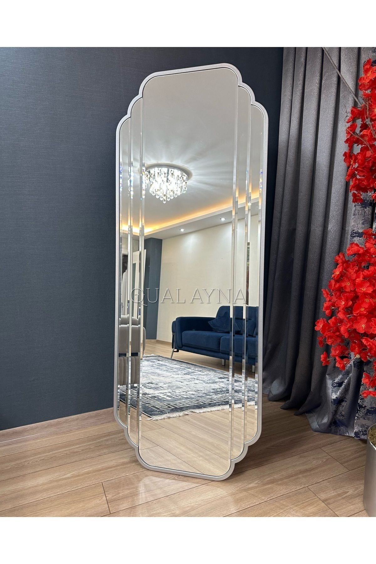 70*180 Cm Gümüş Çerçeve Ve Gümüş Aynalı Ayaklı Boy Aynası