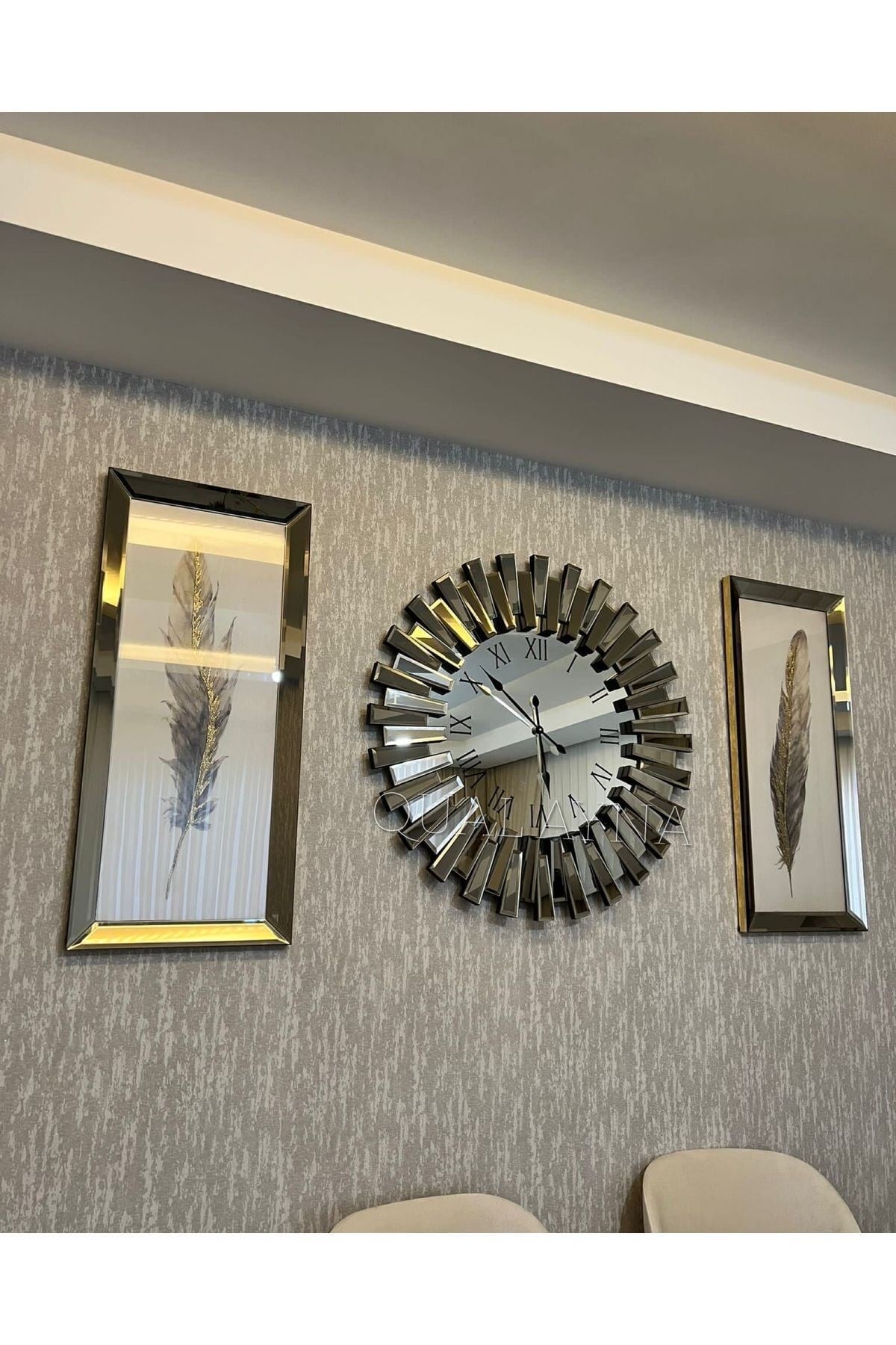 Bronz Aynalı 65 cm Çapında Saat ve 30x70 cm Tablolar 3’lü Set