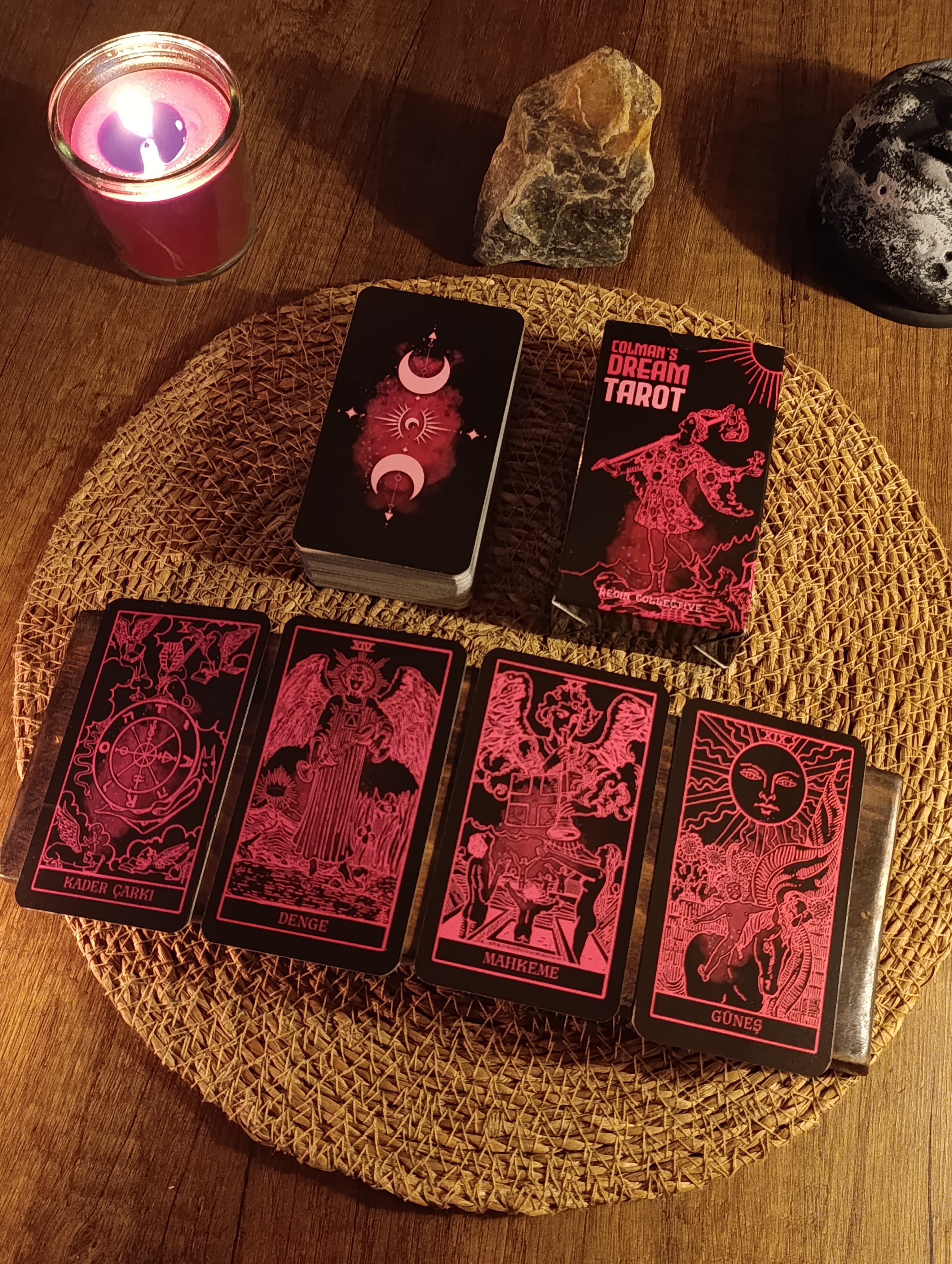 Colmans Pembe Cadı Tarot Destesi 78 Kart - Arındırma Kesesi Hediyeli