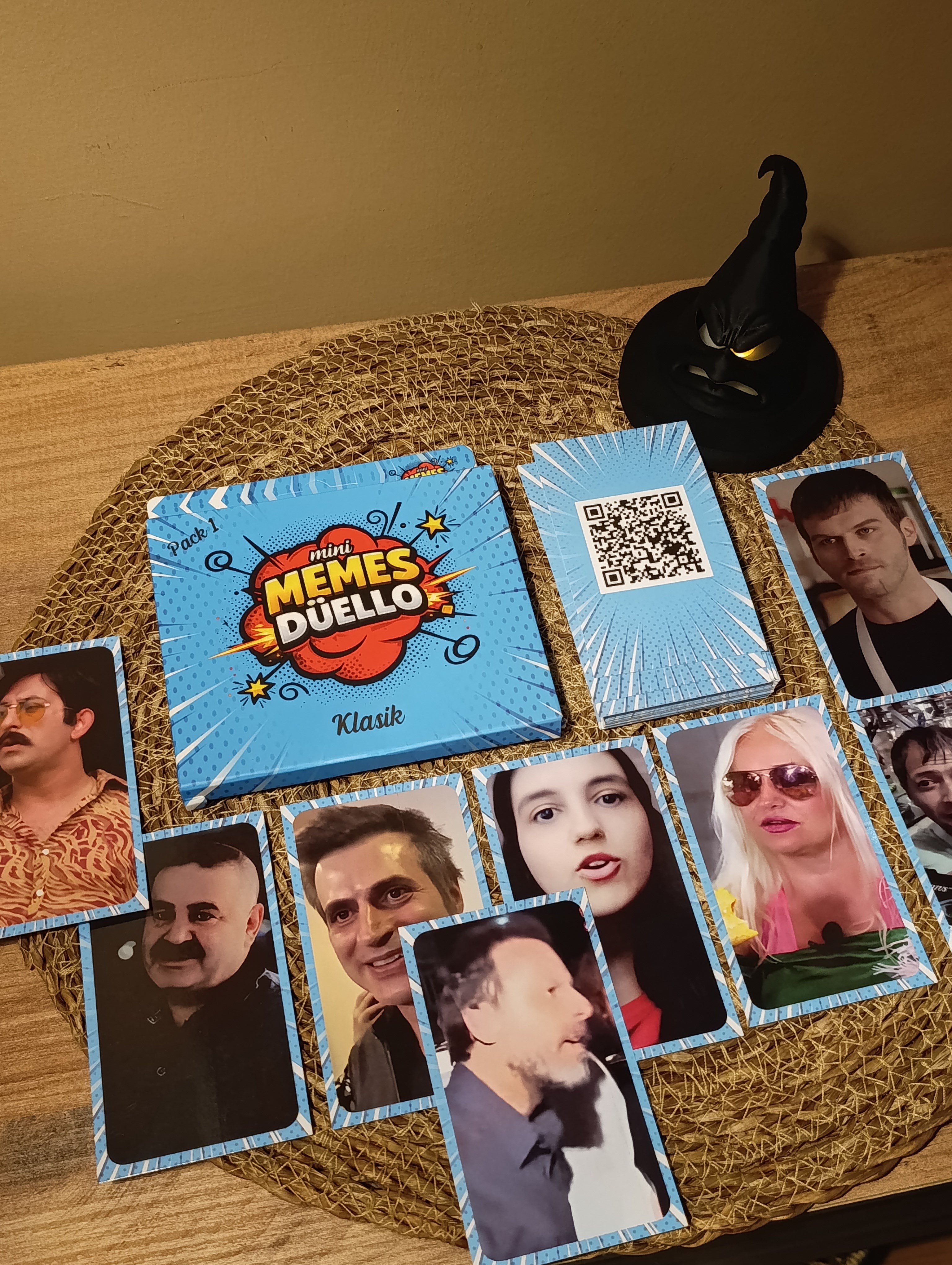 Memes Bulmaca Kutu Oyunu Klasik 1. Model  - Kese Hediyeli - Eğlenceli Grup & Parti Oyunu