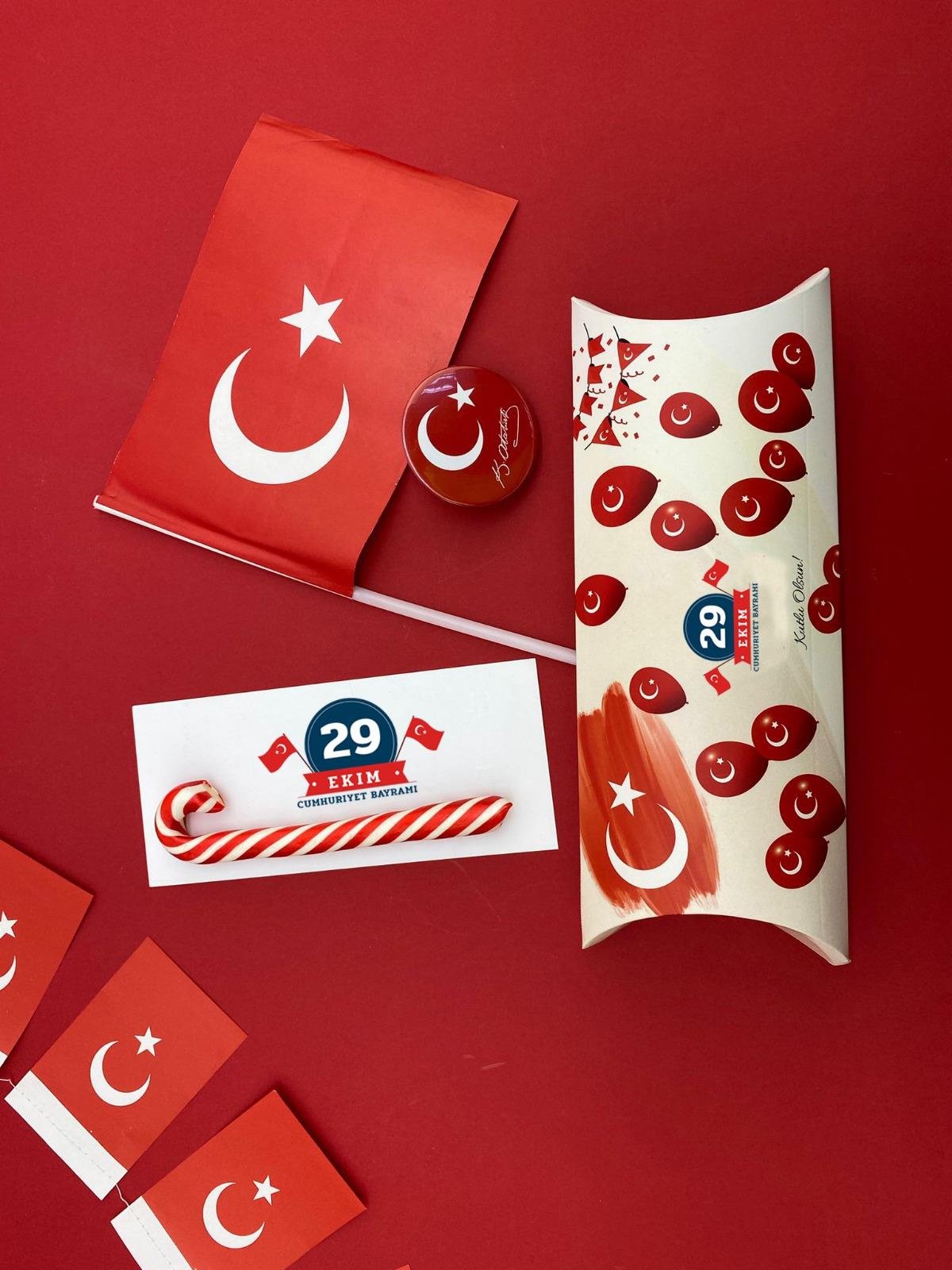 29-ekim-cumhuriyet-bayrami-hediye-kutu-741-12.jpg