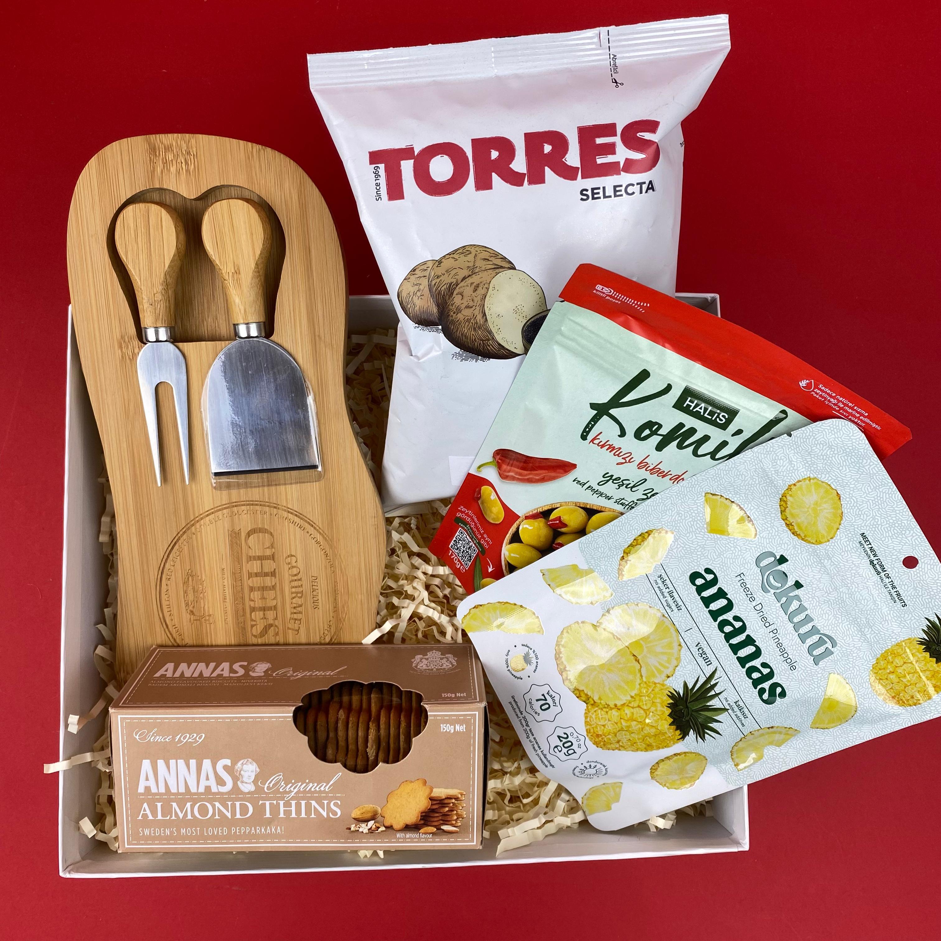 Asuman Yılbaşı hediye Sepeti