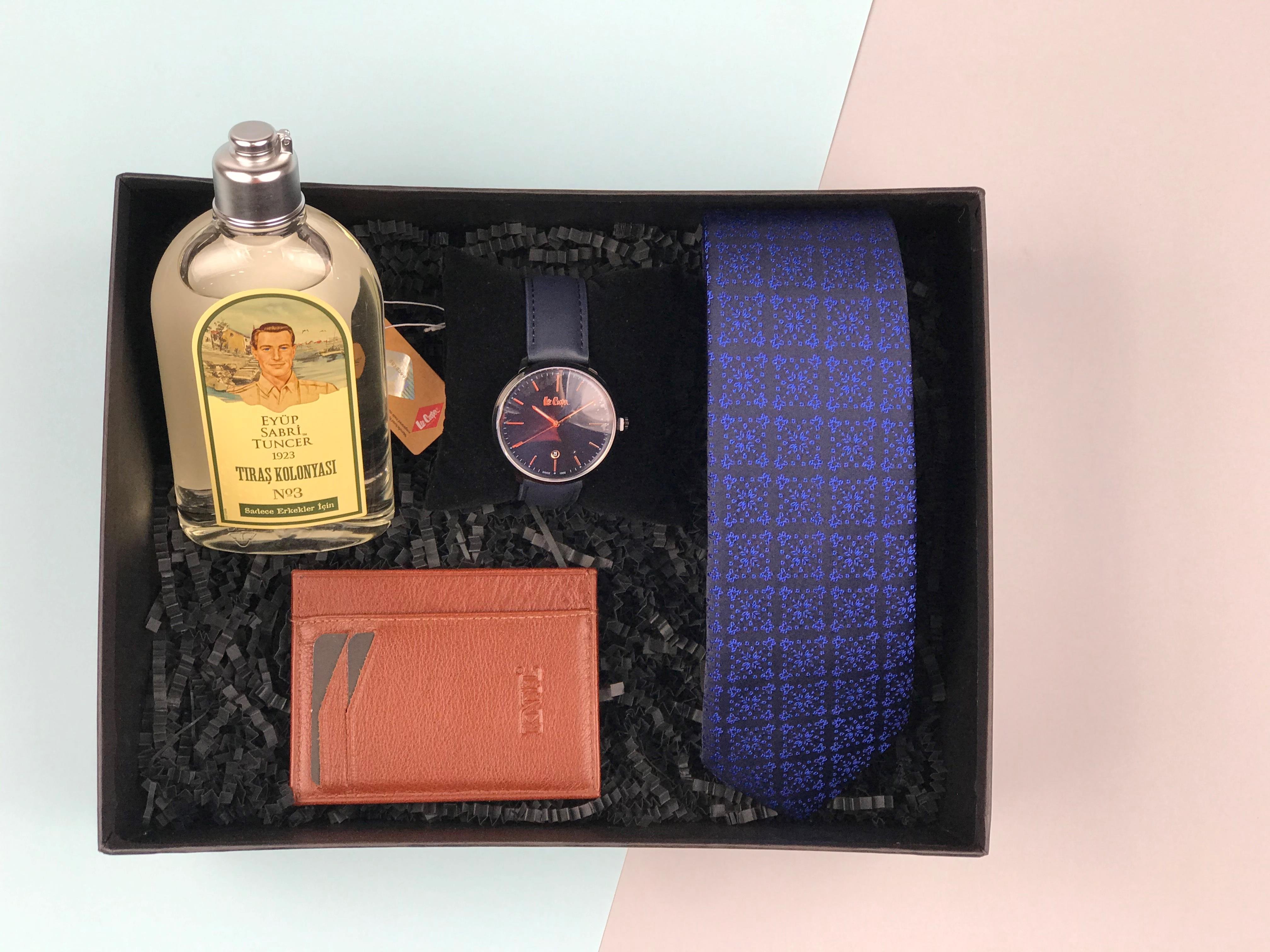 babalar-gunu-hediye-kol-saatli-ve-krav--4555-.jpg