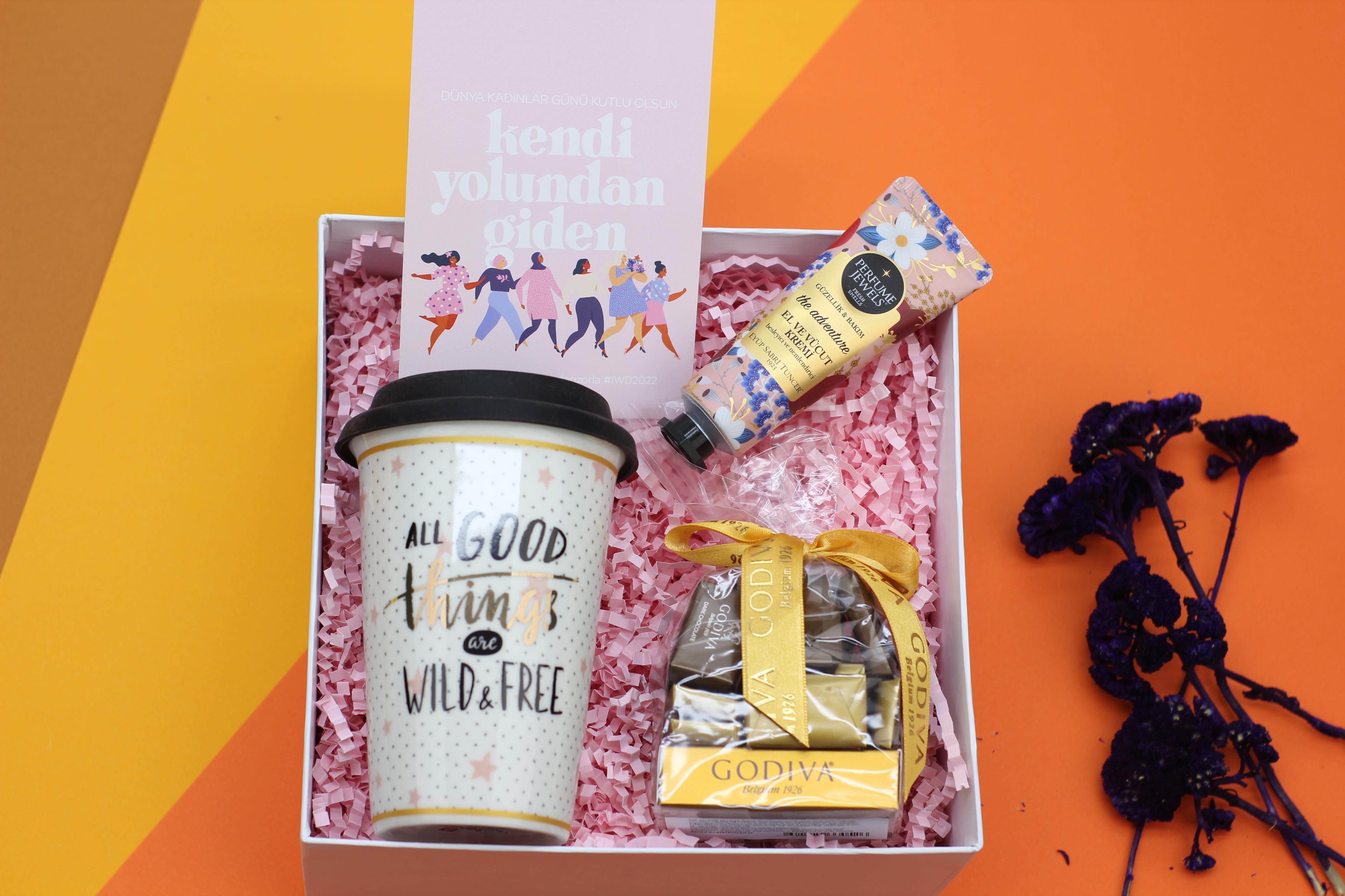 good-kupali-kadinlar-gunu-hediye-kutus-df9-83.jpg