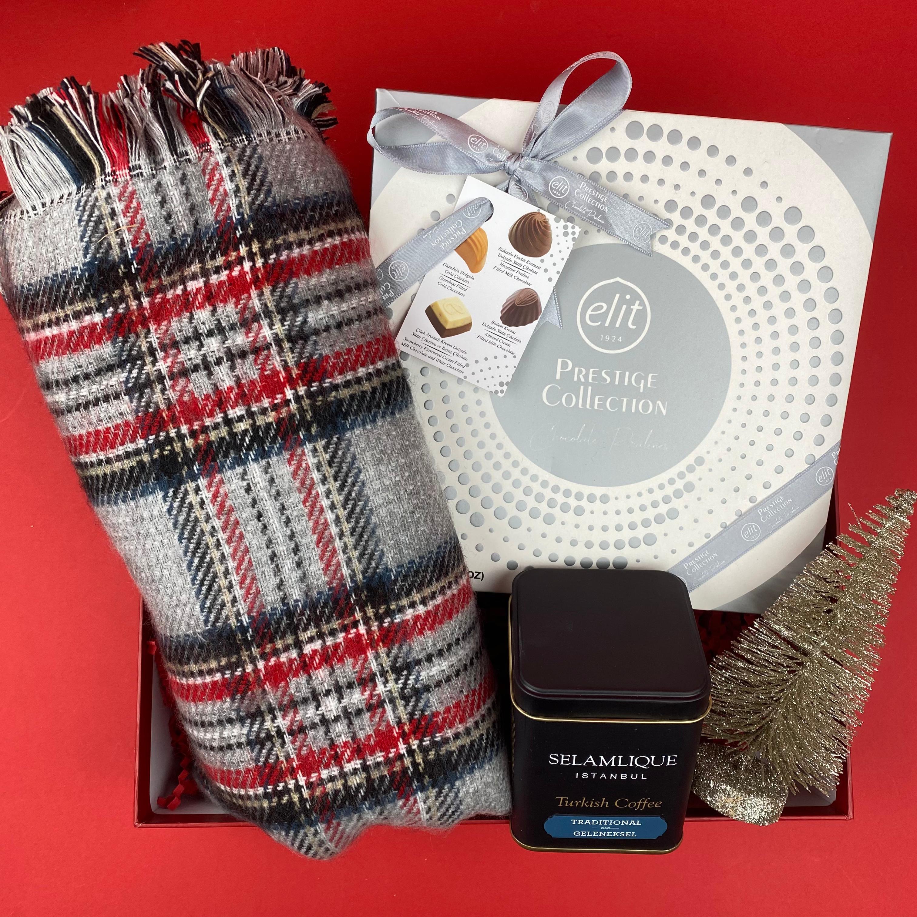 Gri ekose  Yılbaşı Hediye Kutusu 