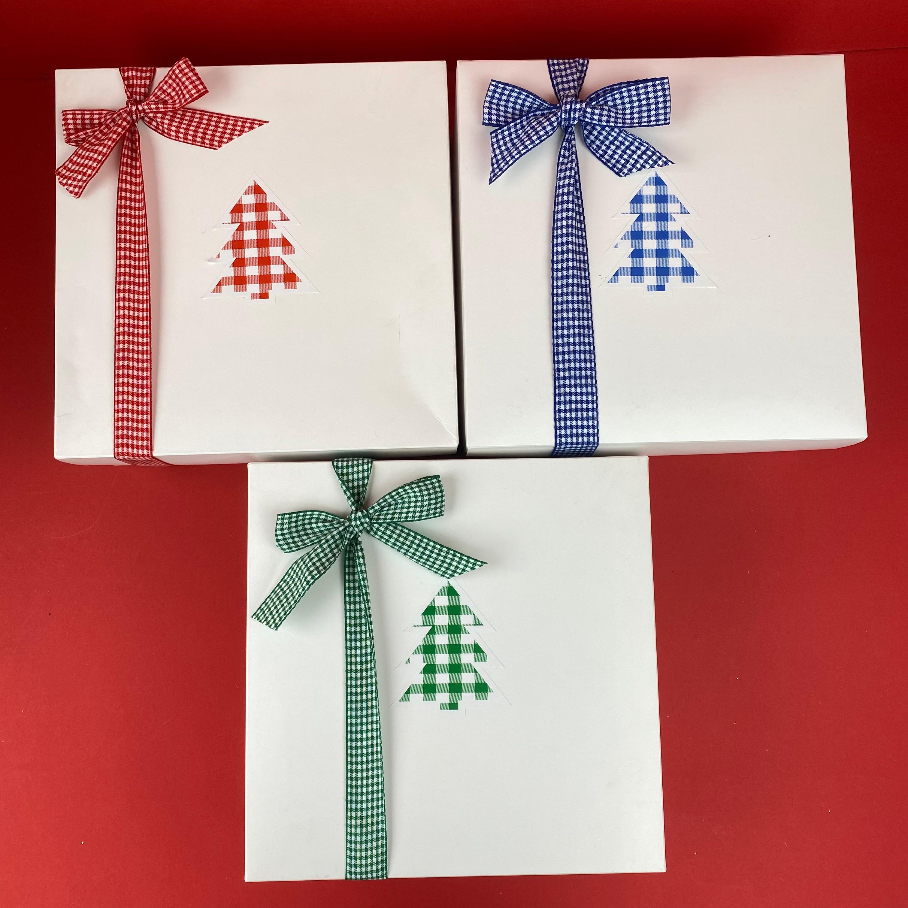 Işıklı Çam Ağaçlı Yeniyıl Boş Hediye Kutusu 