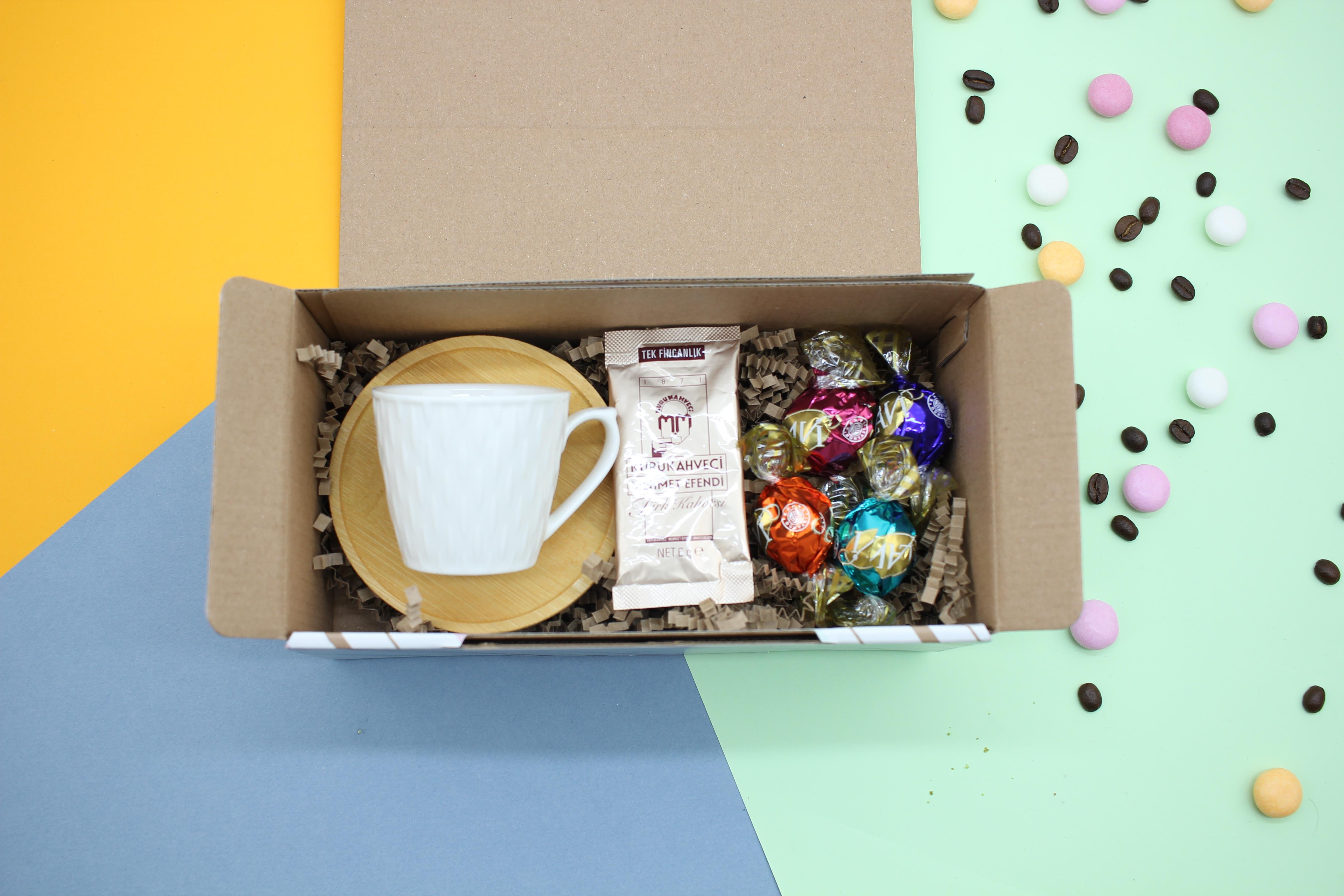 tiny-bayram-hediye-kutusu-4525f3.jpg