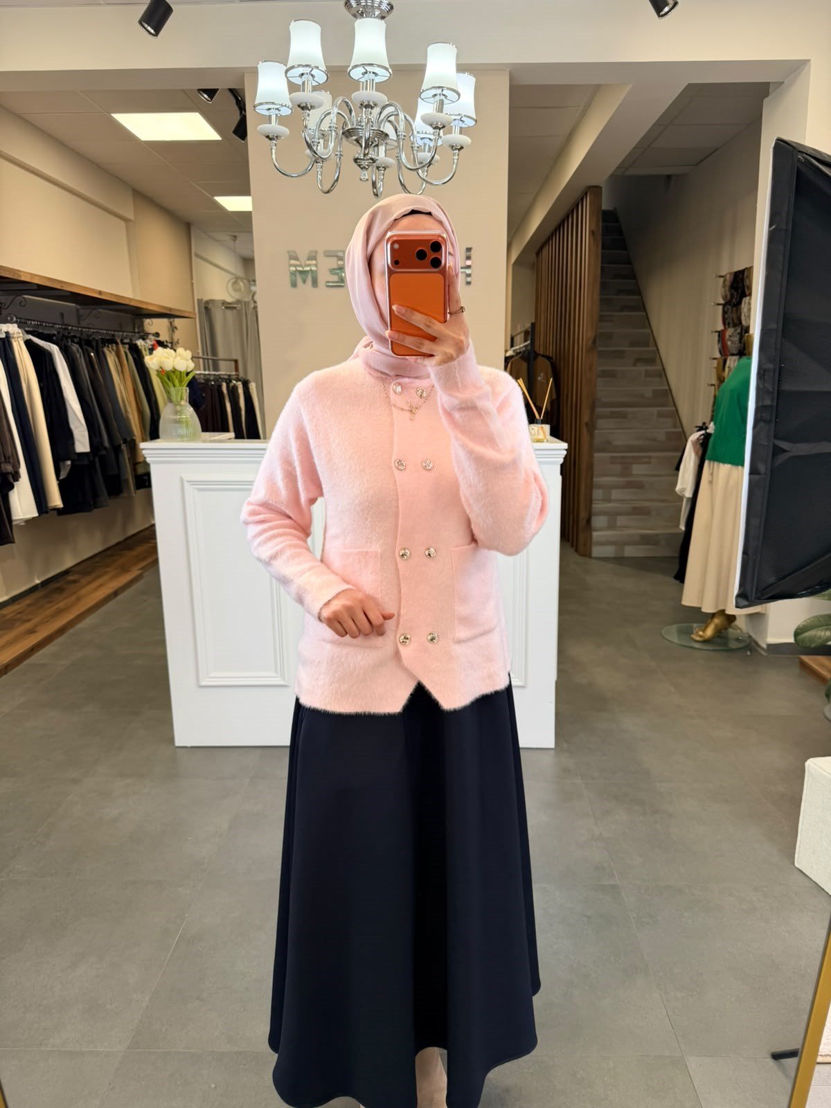 Angora Gold Button Ceket Kazak & Koyu Ton Kloş Etek Kombini