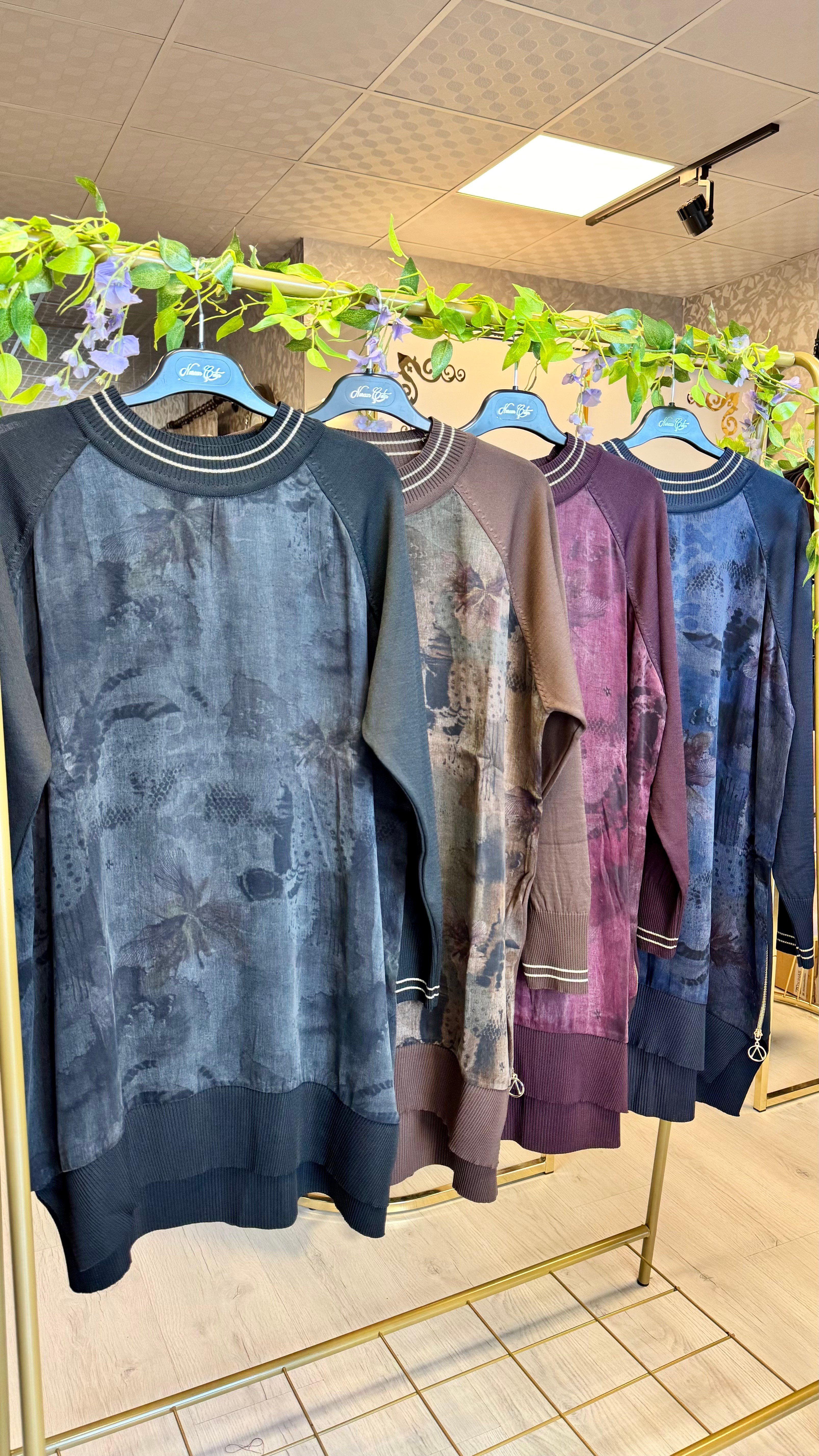 Arya Tunik - 1445