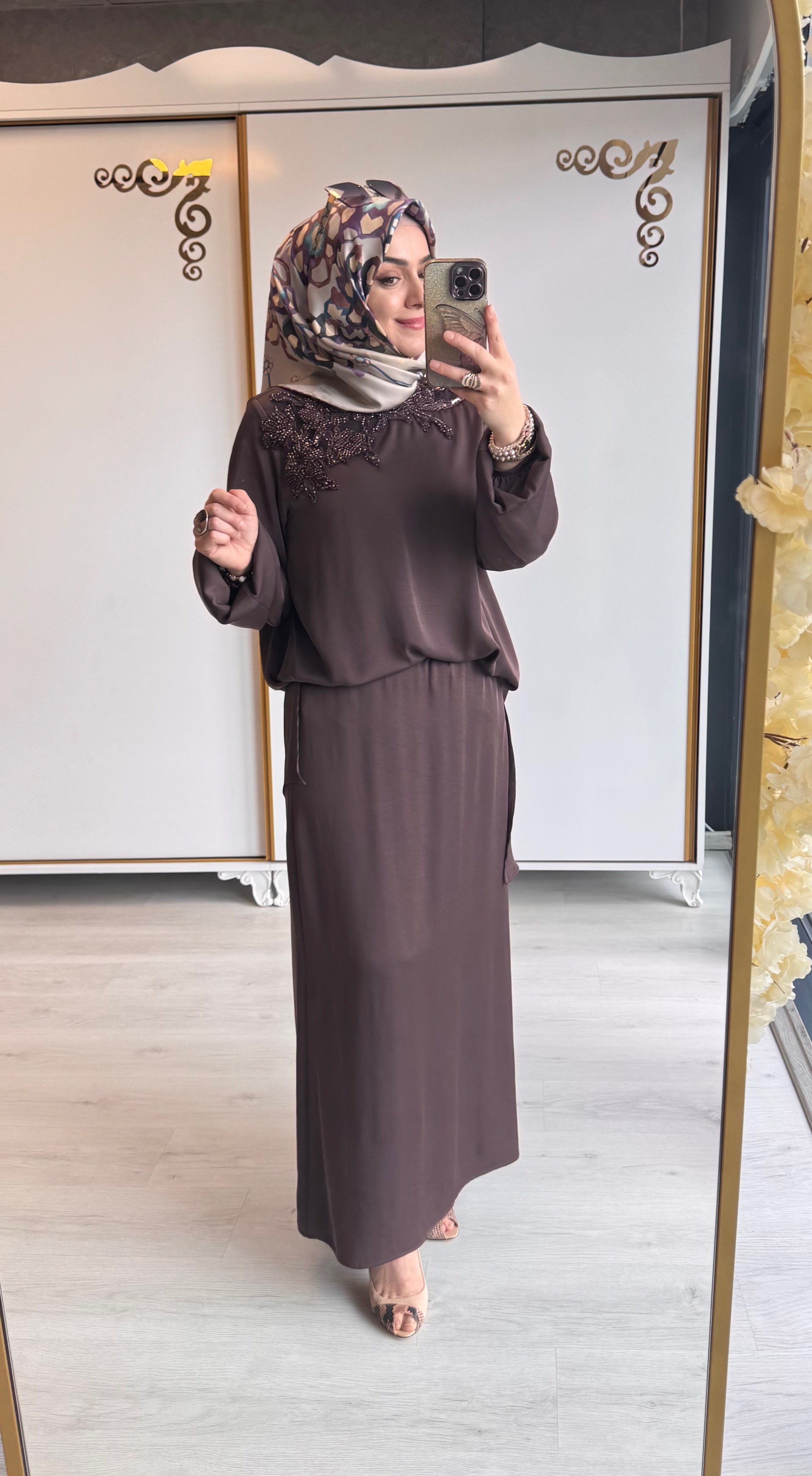 Nurcan Çetin Mürdüm Etekli Takım