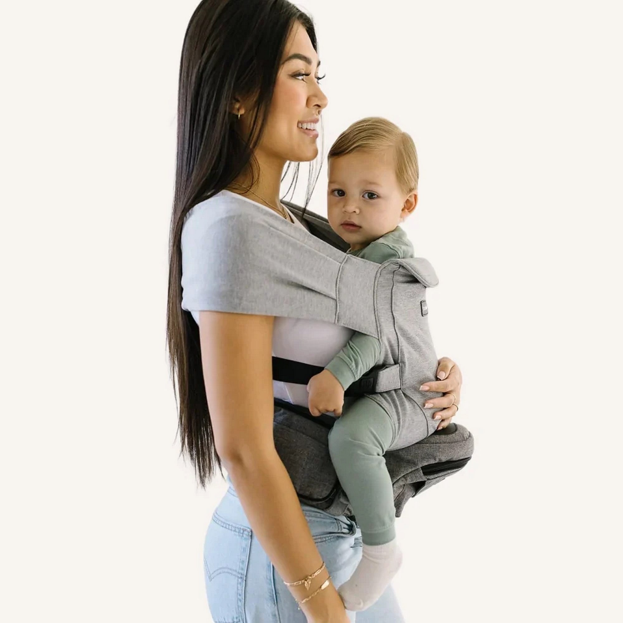 TushBaby - Snug Kanguru Eller Serbest Kullanım Aparatı Gri