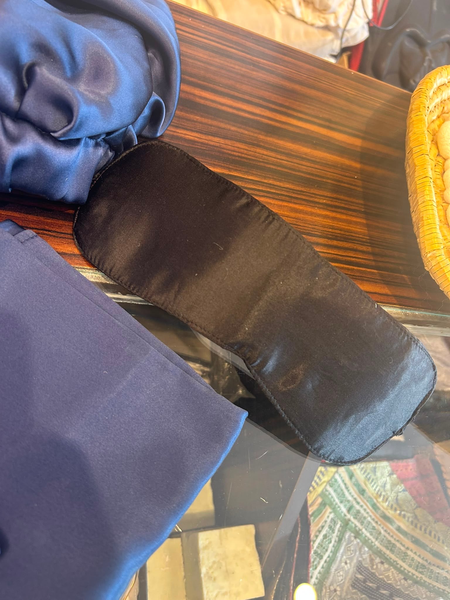 Kampanya Bir Çift Yastık Kılıfı Bir Bone Bir Göz Bandı Ve İki Toka