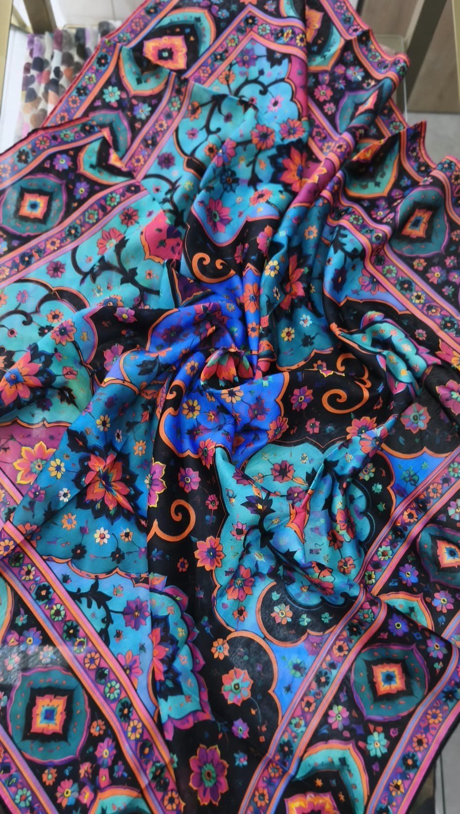 Siyane Pamuk Desenli Eşarp · 7