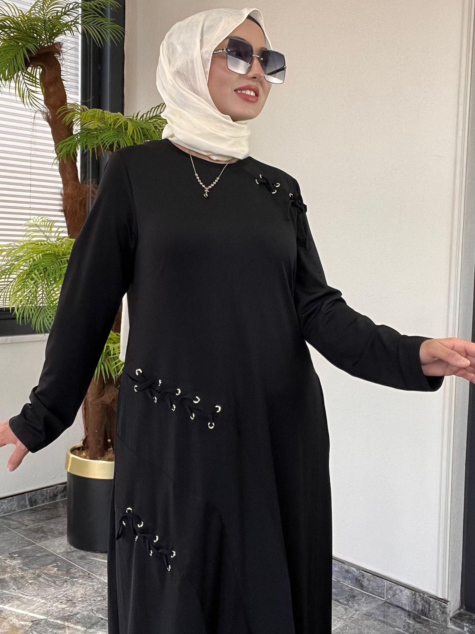 Bambu Kumaş Kuşgözü Örgü Detaylı Elbise -Siyah