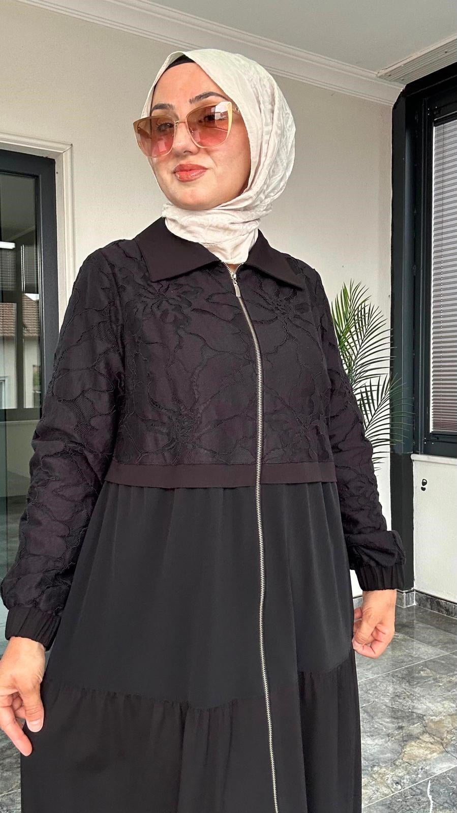 Dantel Kumaş ve Bambu Kumaş Kombinli Ferace 