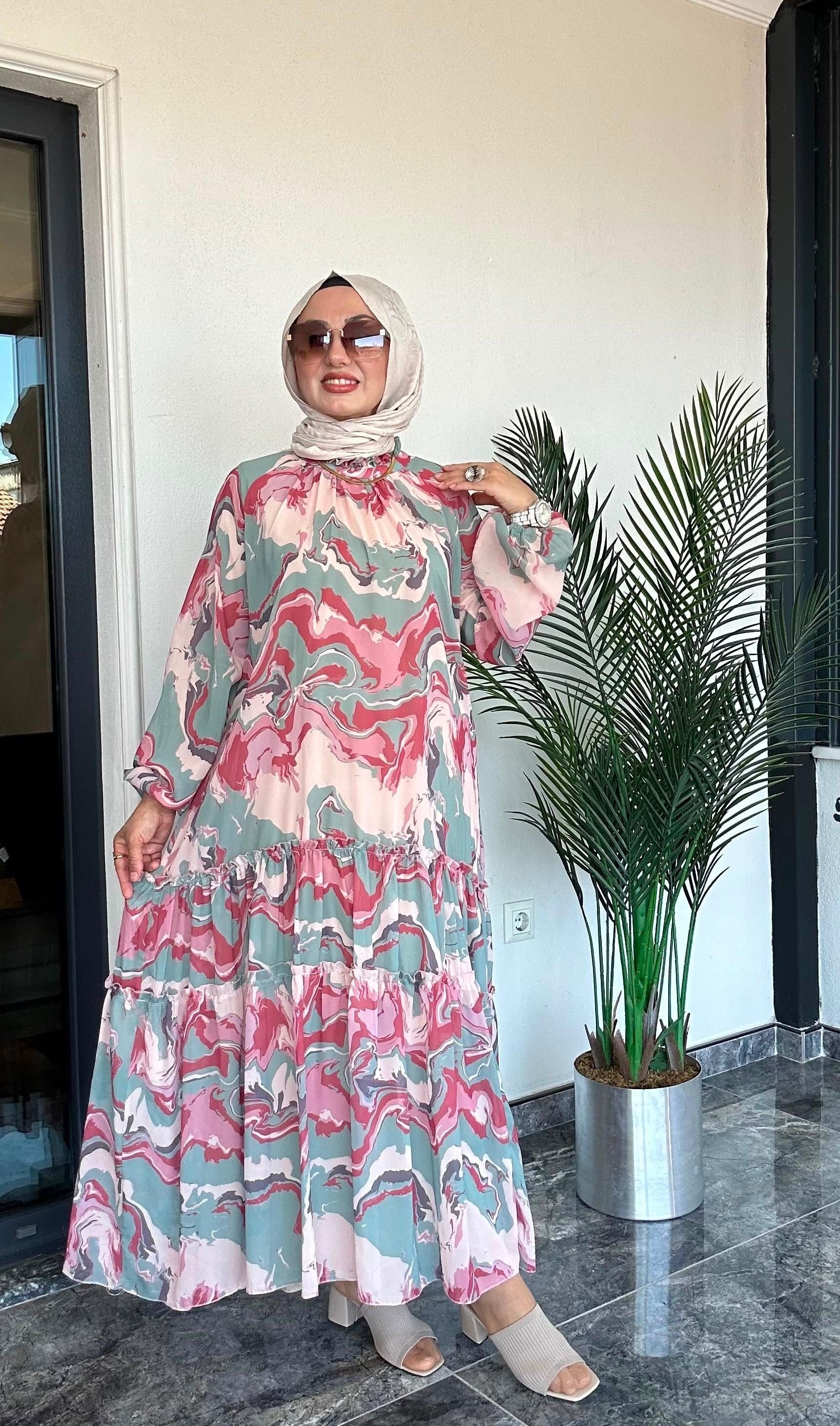 Desenli Şifon Kumaş Fırfır Detaylı Elbise -Pembe