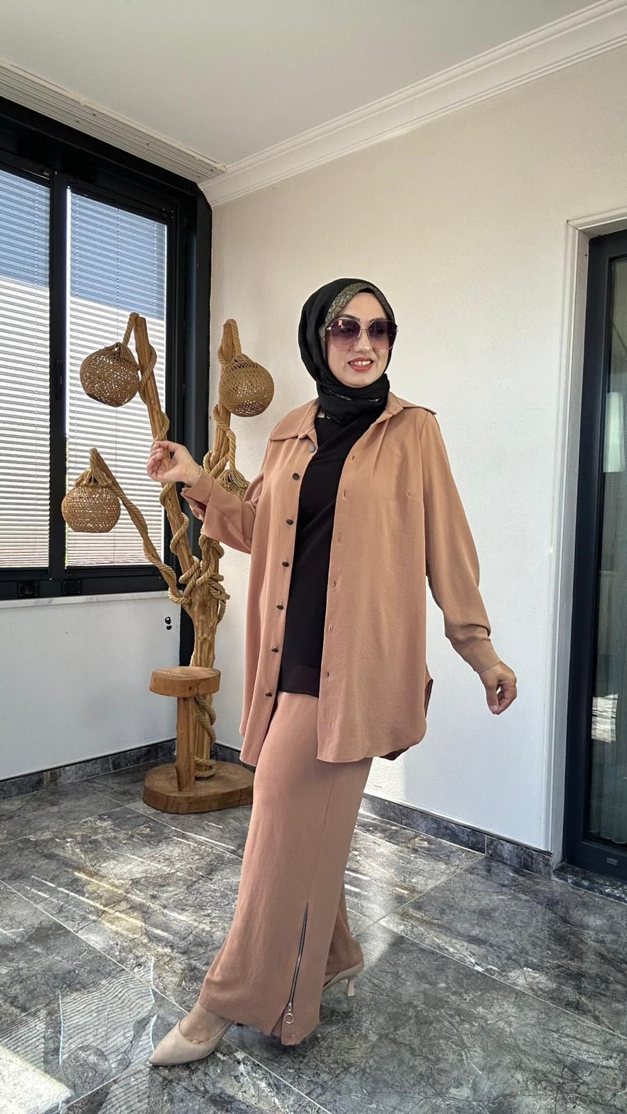 Dubai İpeği Kumaş Fermuar Detaylı İkili Takım -Vizon