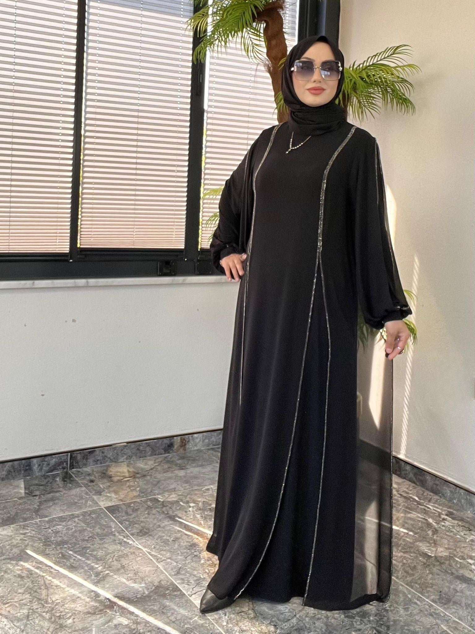 Şifon Kumaş Taş Şerit Detaylı Özel Gün Elbise -Siyah