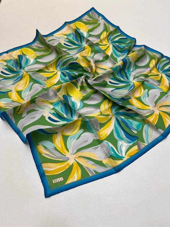 Yeşil Çiçek Desen %100 Twill İpek Eşarp 4107 - 82