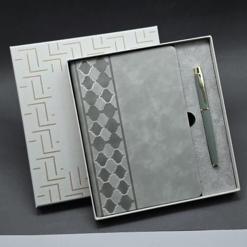 Kutulu Gri Defter Ve Metal Kalem Seti