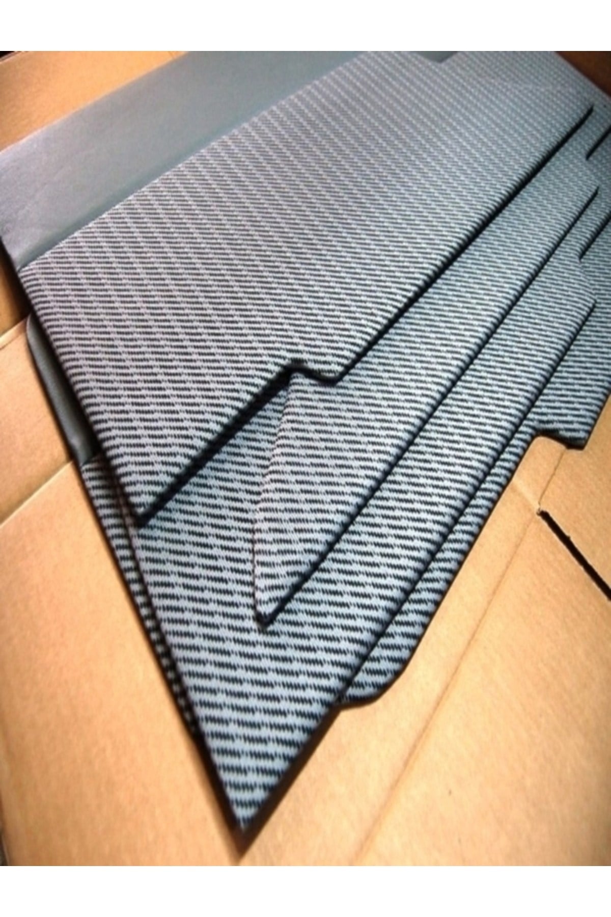 TOFAŞ DOĞAN L KAPI DÖŞEMESİ TAKIM DESENLİ GRİ TF01012502GD