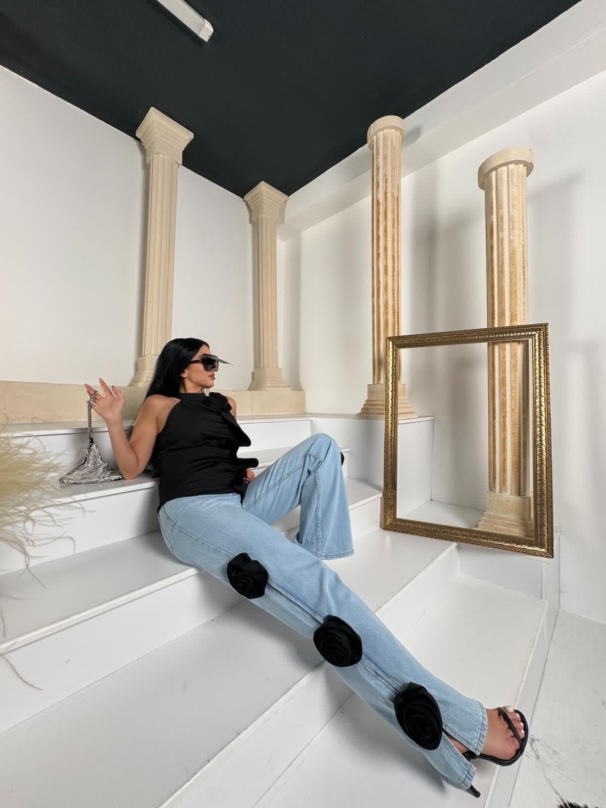 Mosta Gül Detaylı Jean Siyah · 3
