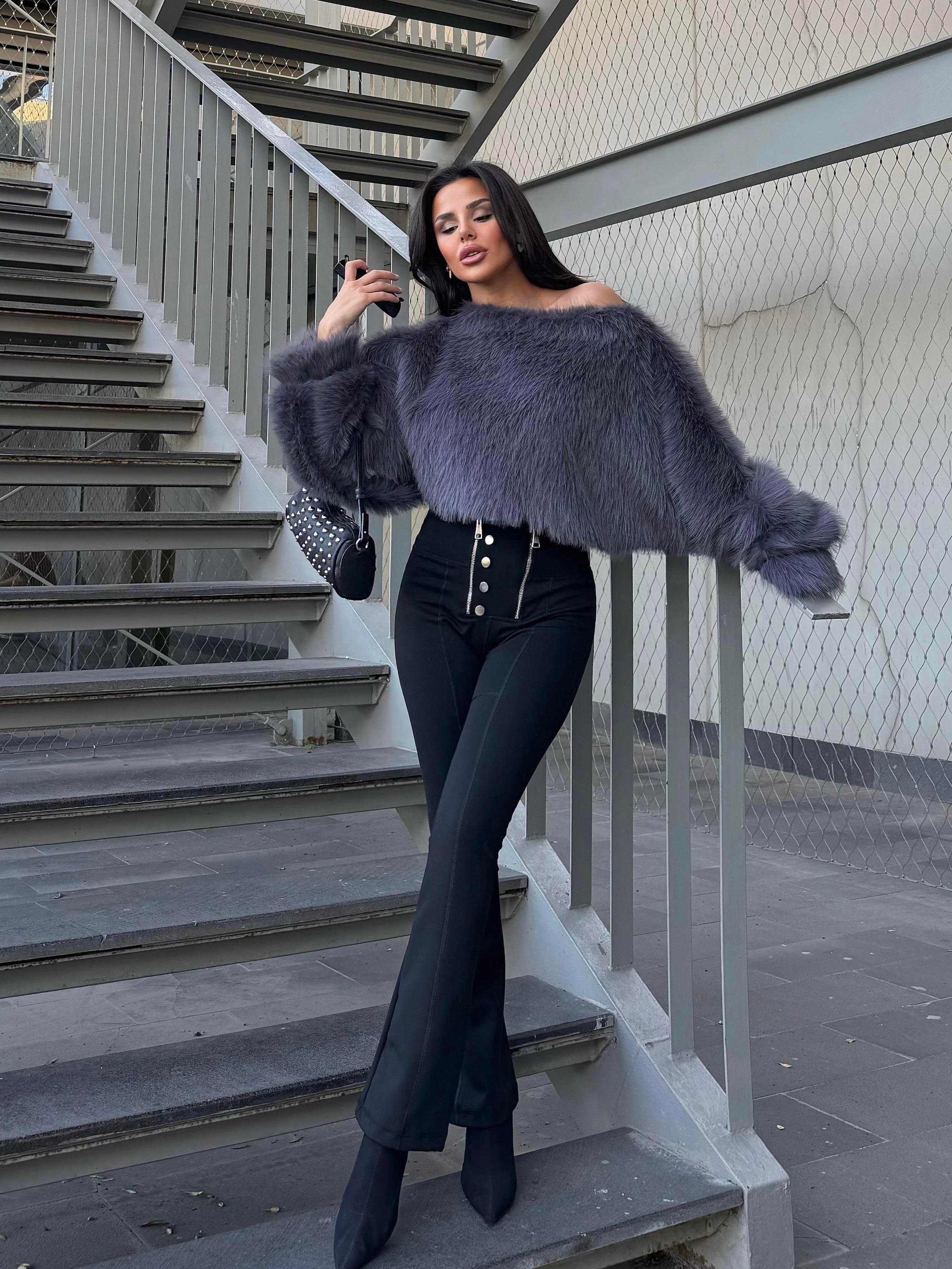 Zra Kayık Yaka  Kürk Crop Füme · 2