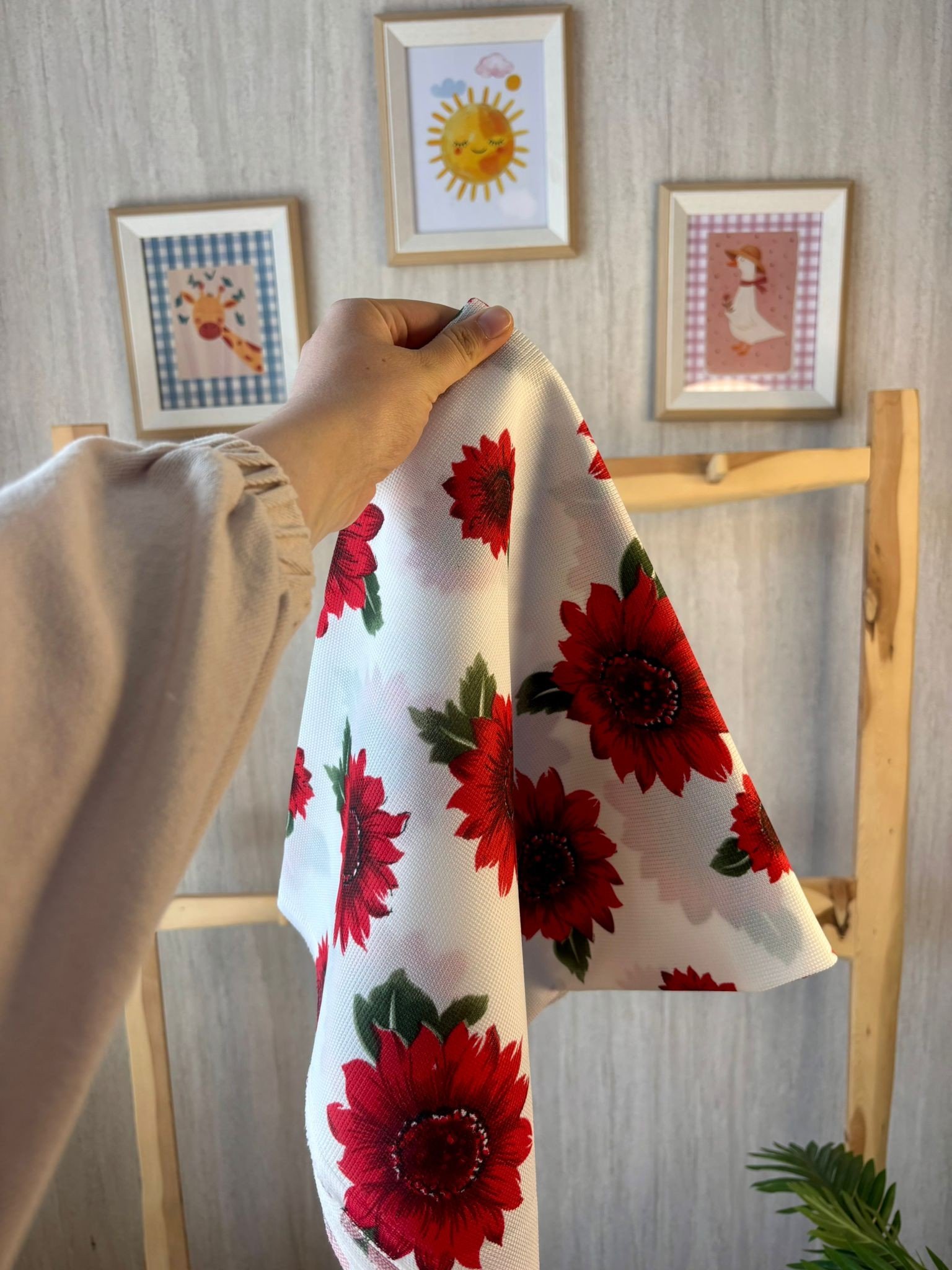 Ayçiçeği Model Bordo Standart Örtü
