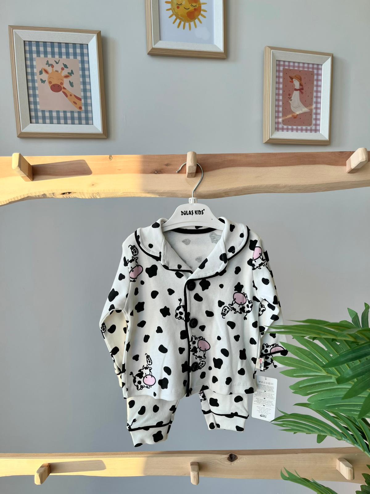 İnekli Düğmeli Pijama Takımı