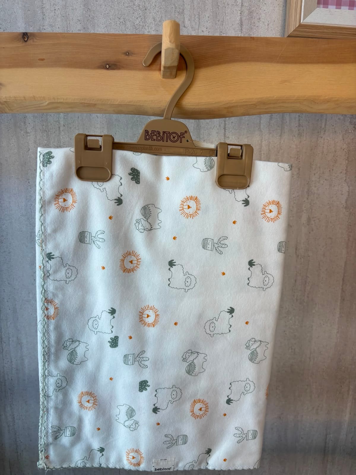 Kuzucuk Desen Pamuklu Battaniye