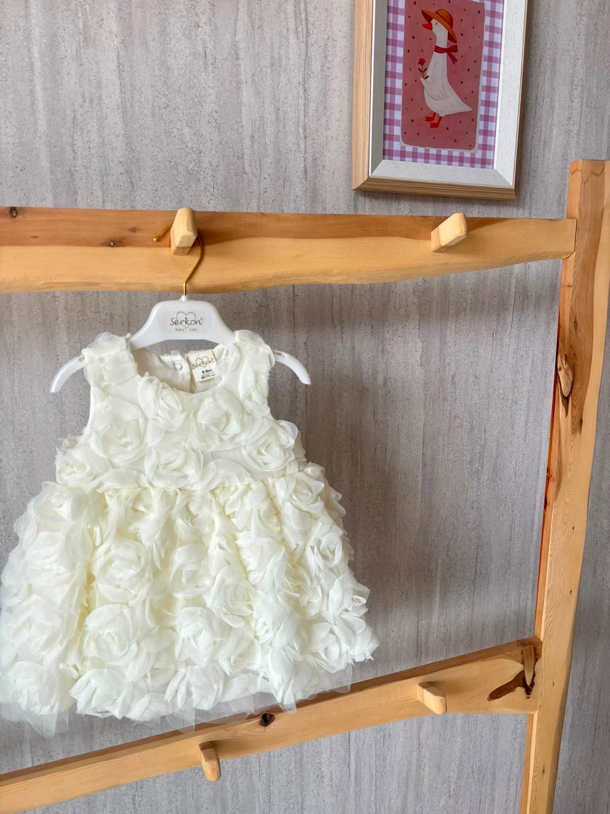 Üç Boyutlu Güllü Elbise Krem