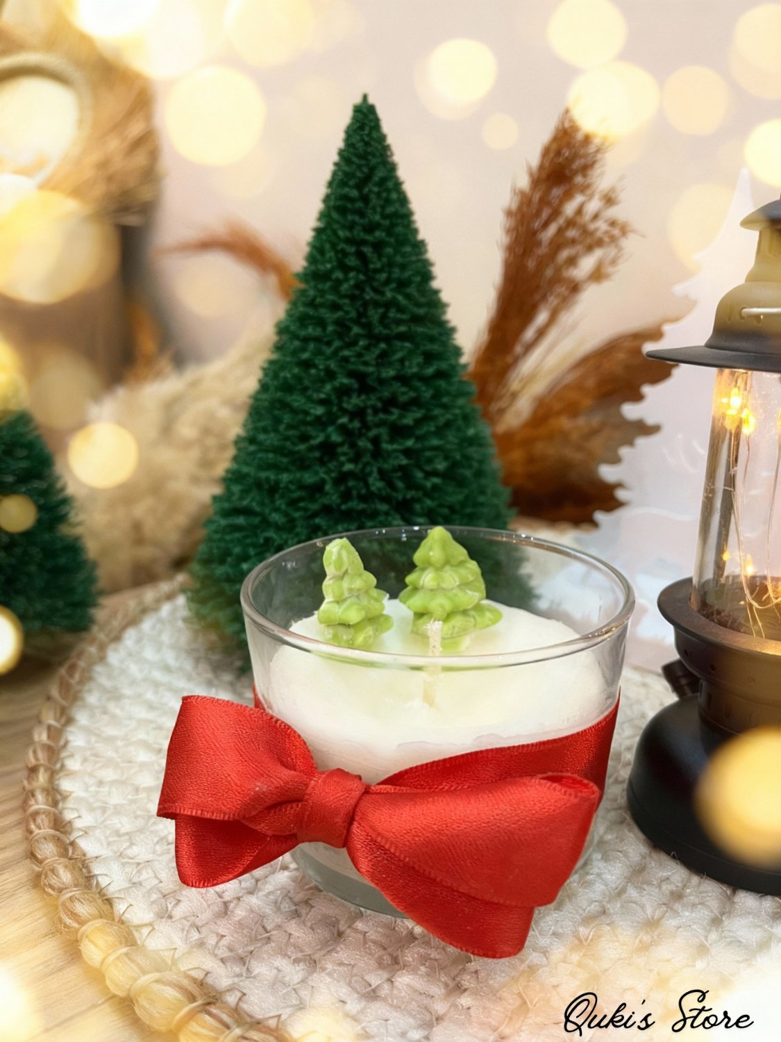 Yılbaşı Dekorlu, Çam Ağaçlı, Fiyonlu Soya Mumu, 1 Adet