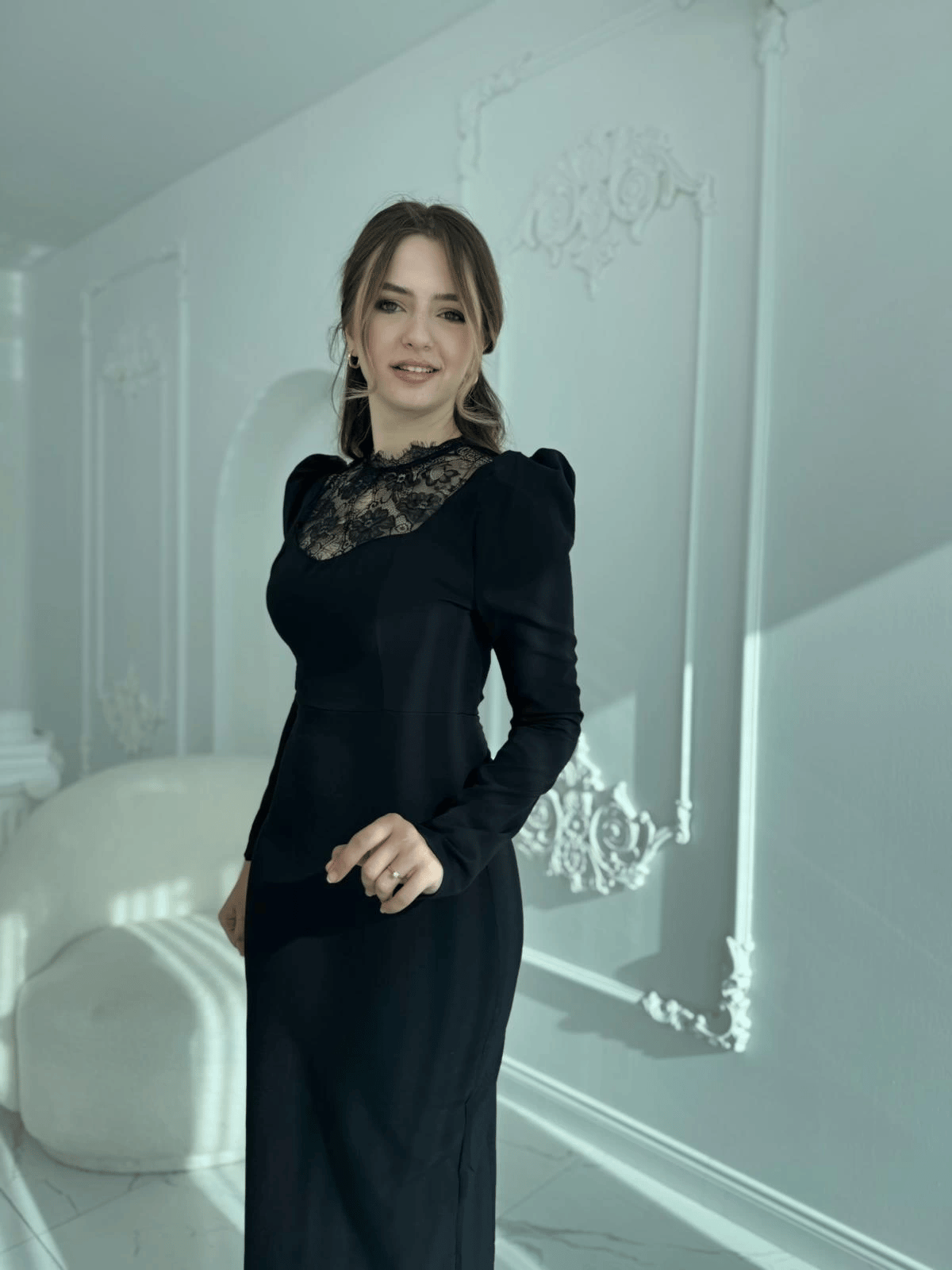 Feminen Dantel Detaylı Uzun Kollu Siyah Elbise · 3