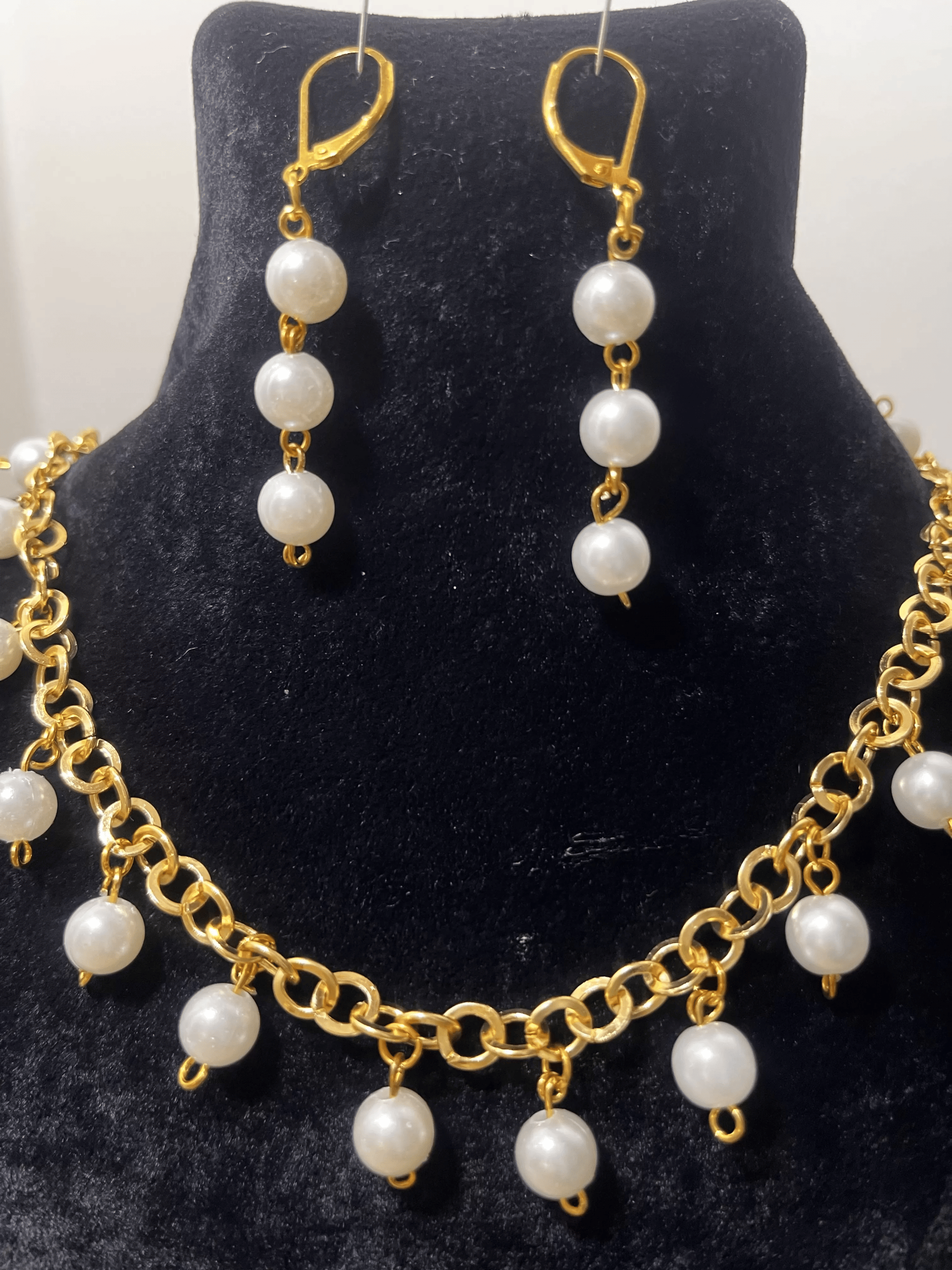Gold Zincirli İnci Kolye ve Küpe · 2