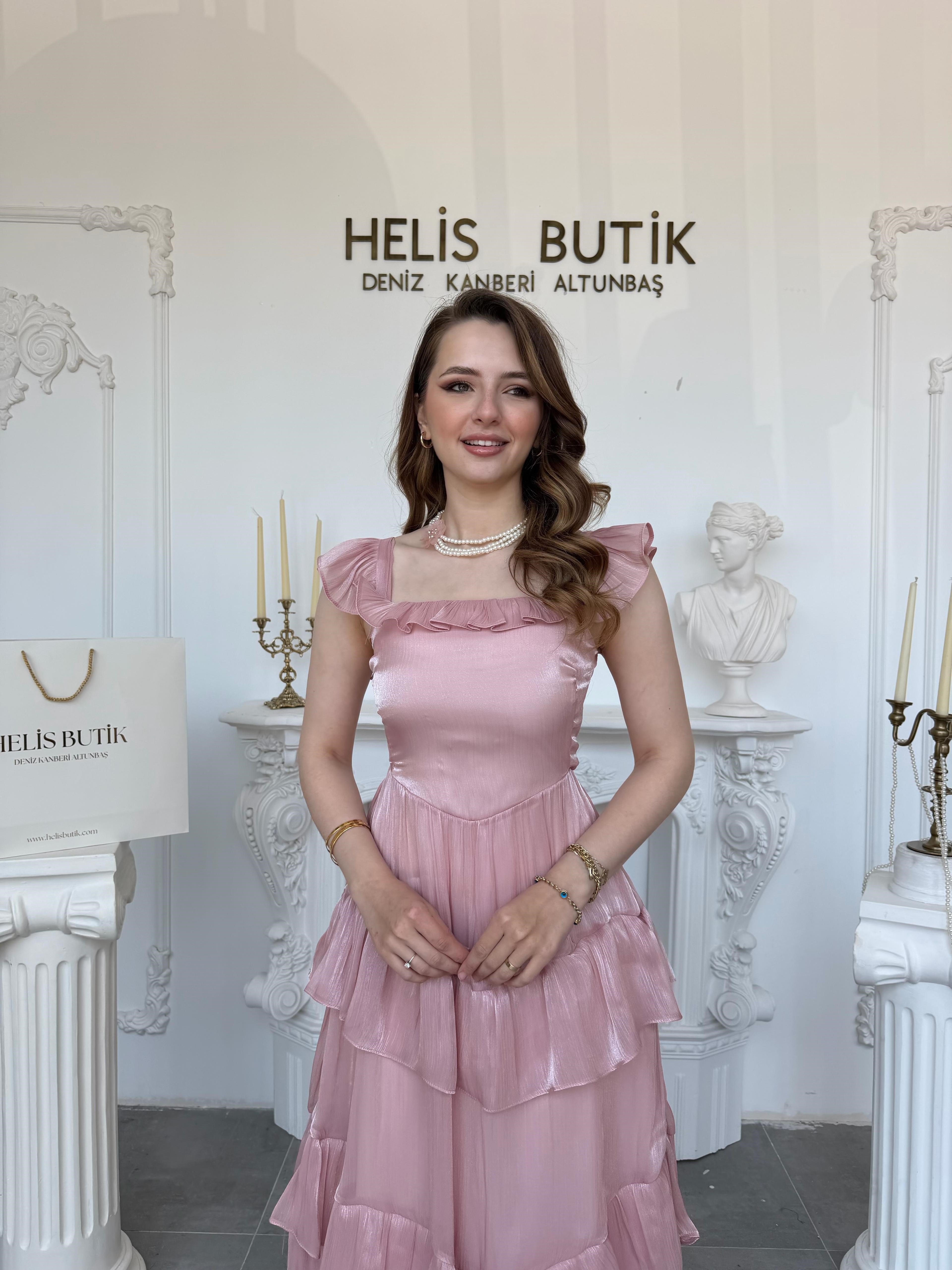 Işıltılı Parlak Şifon Kat Kat Detaylı Askıları Fırfırlı Kare Yaka Elbise - Pembe