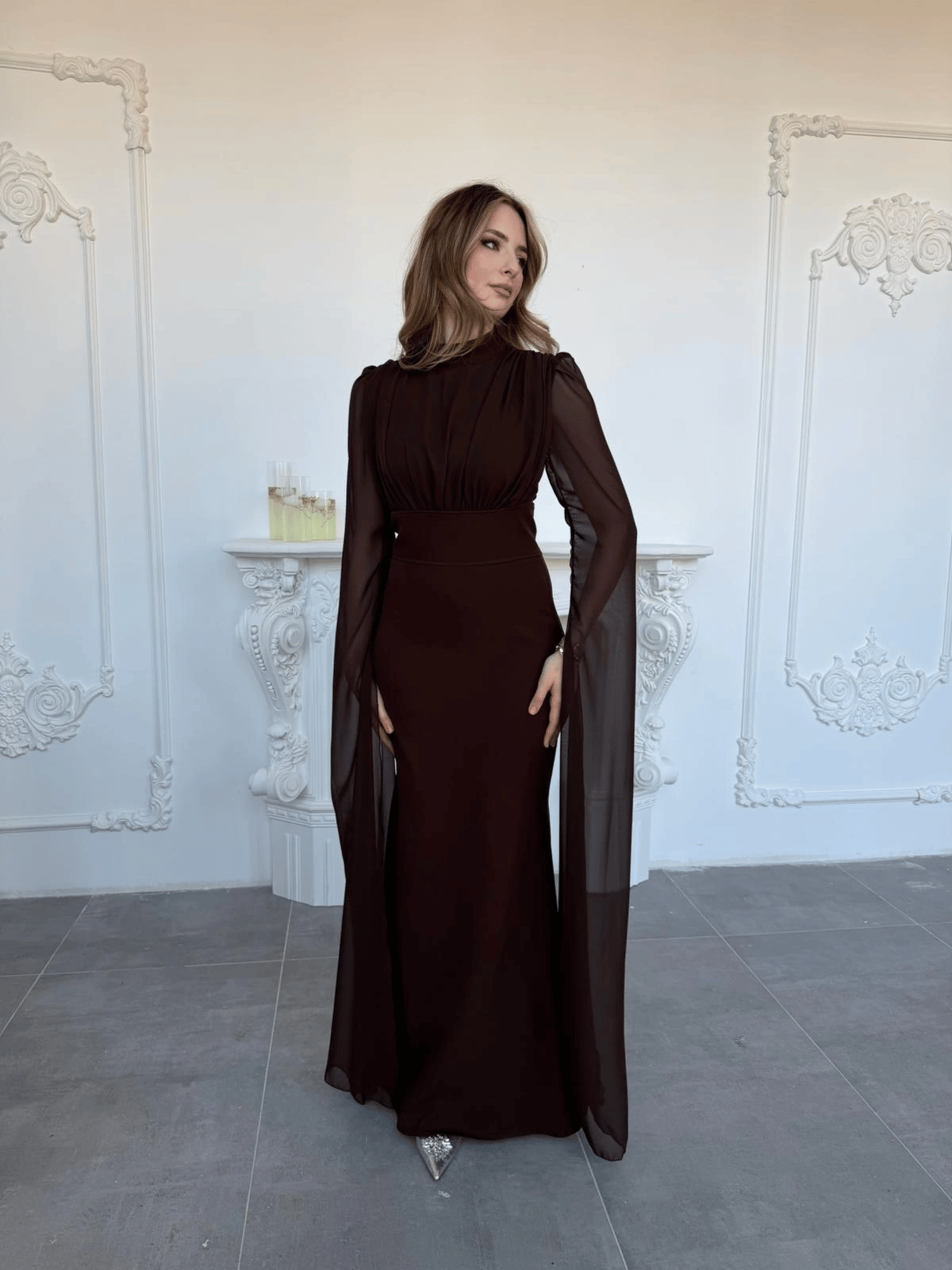 Korse Detaylı Tül Kollu Uzun Kahve Elbise · 4