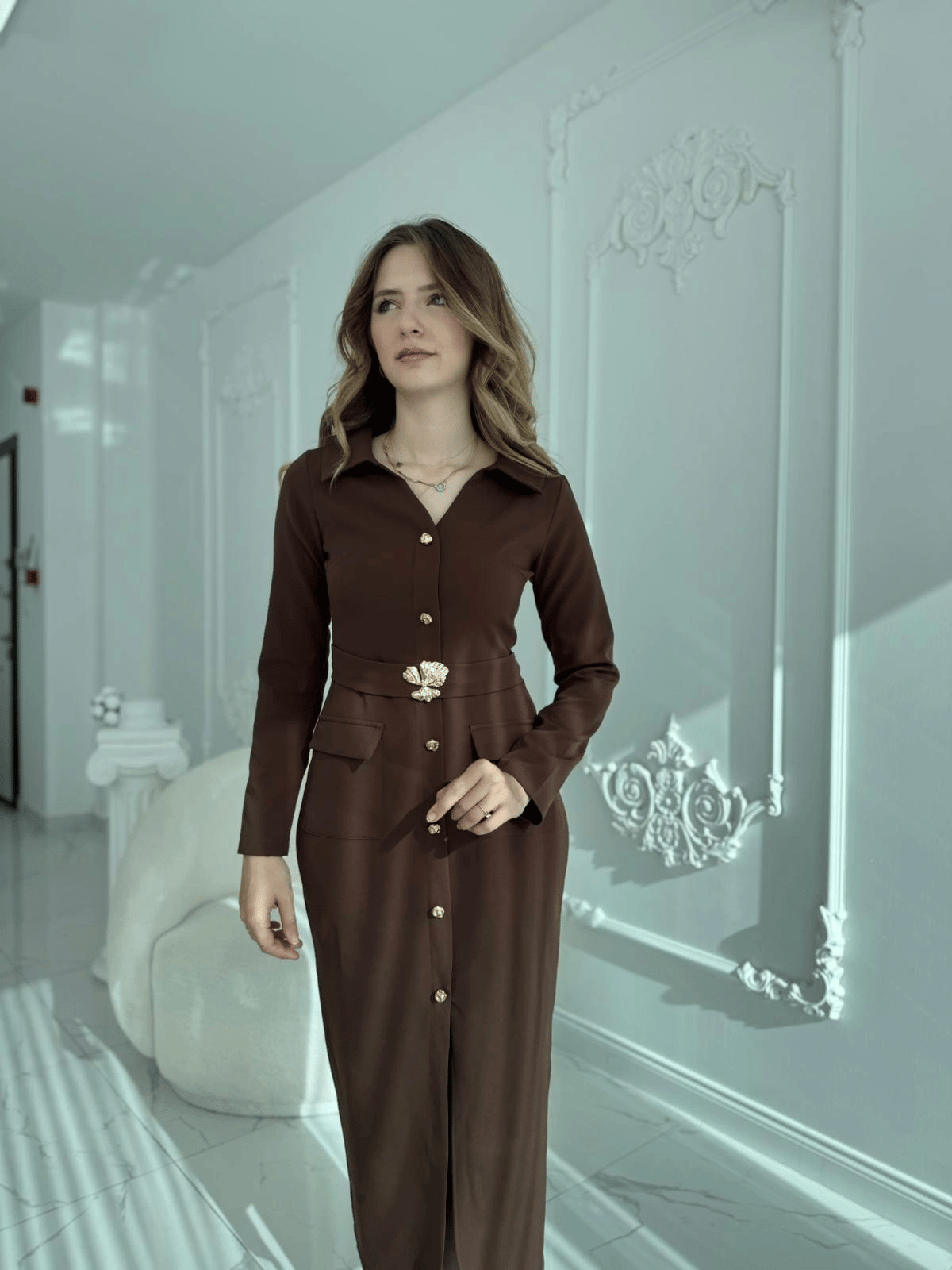 Modern Tasarım Altın Düğme Detaylı Kemerli Kahve Elbise · 3