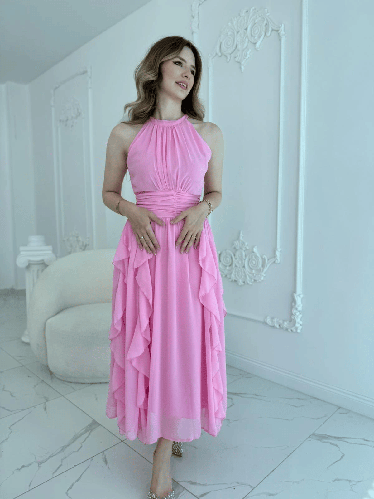 Önü Büzgülü Eteği Fırfırlı Pembe Şifon Elbise · 5