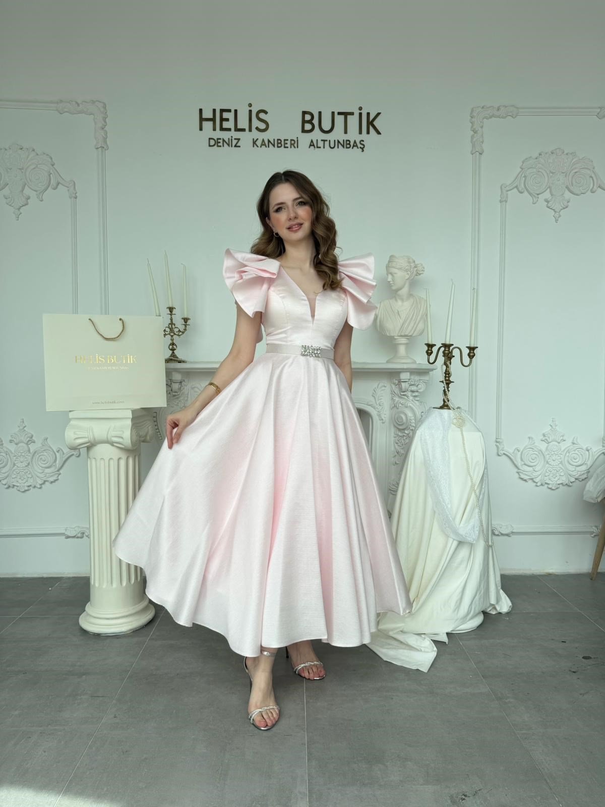 Parlak Mikrosaten Pudra Omuz Volanlı Abiye Elbise - Pudra · 6