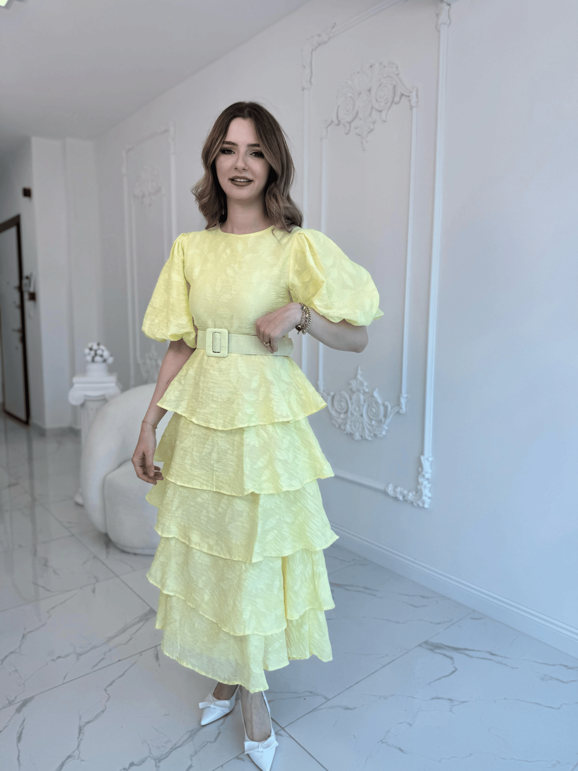 Sarı Kat Kat Balon Kollu Kemerli Elbise · 4