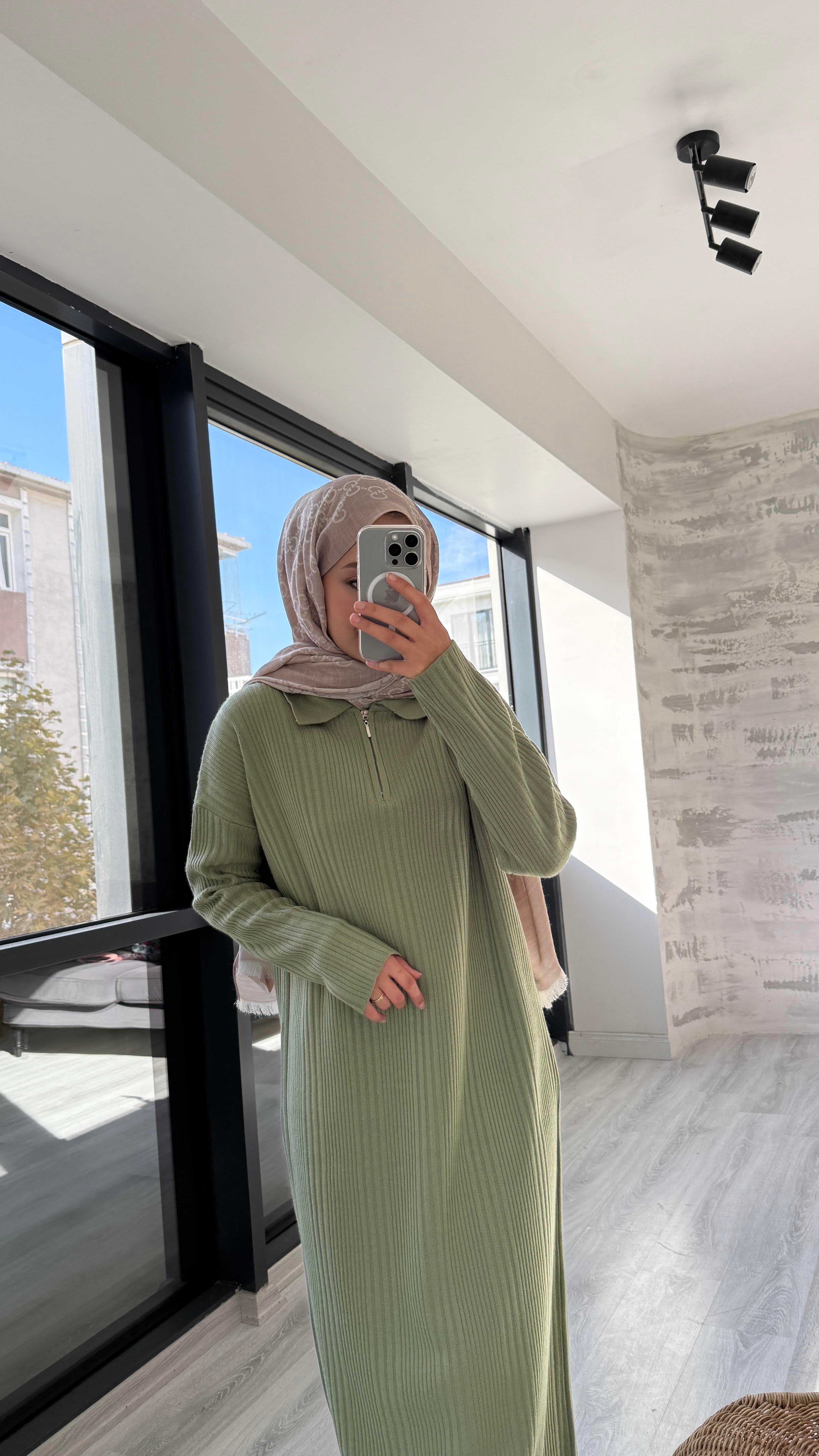 Fermuarlı Elbise Çağla